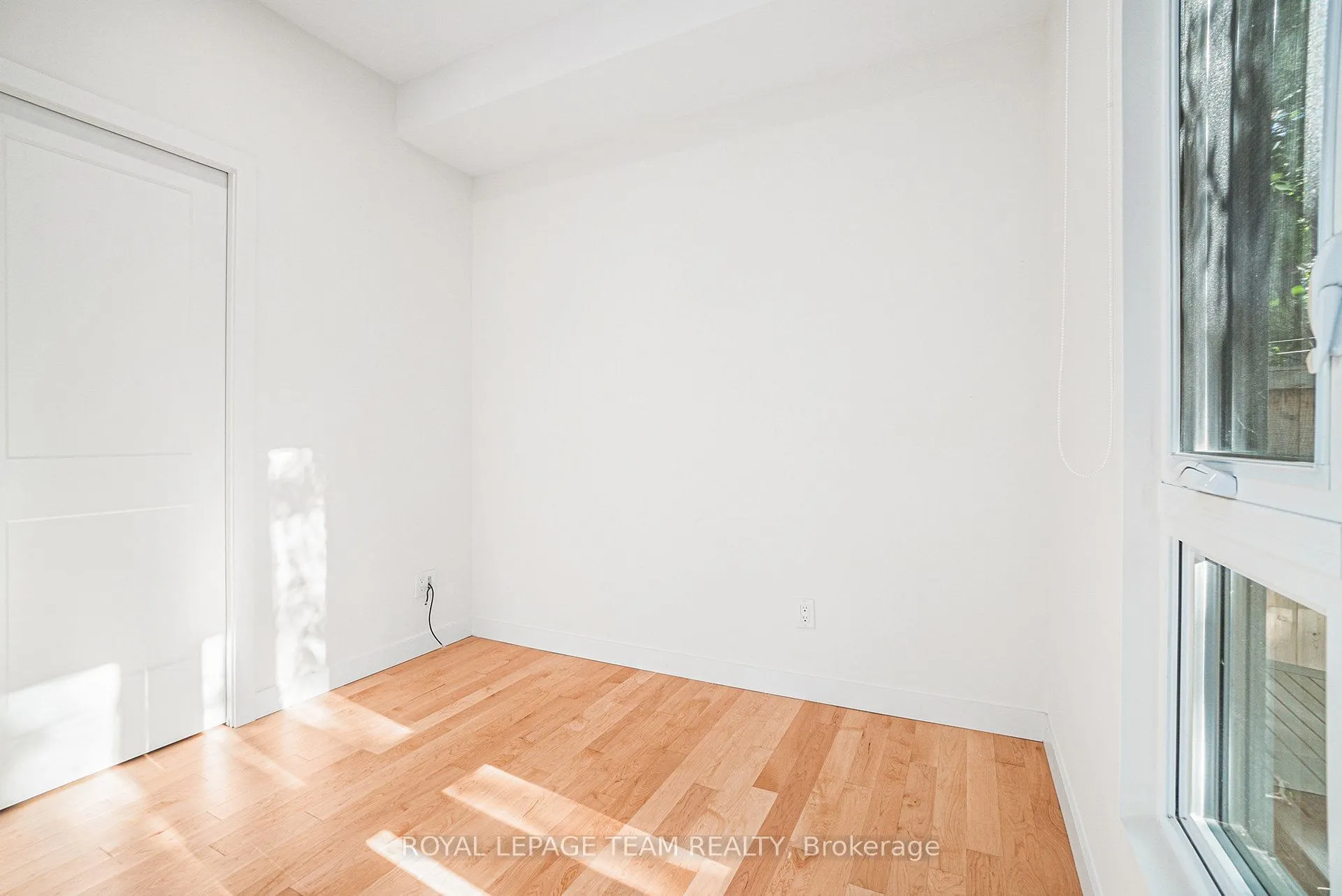 90 HAMILTON Avenue N, #B