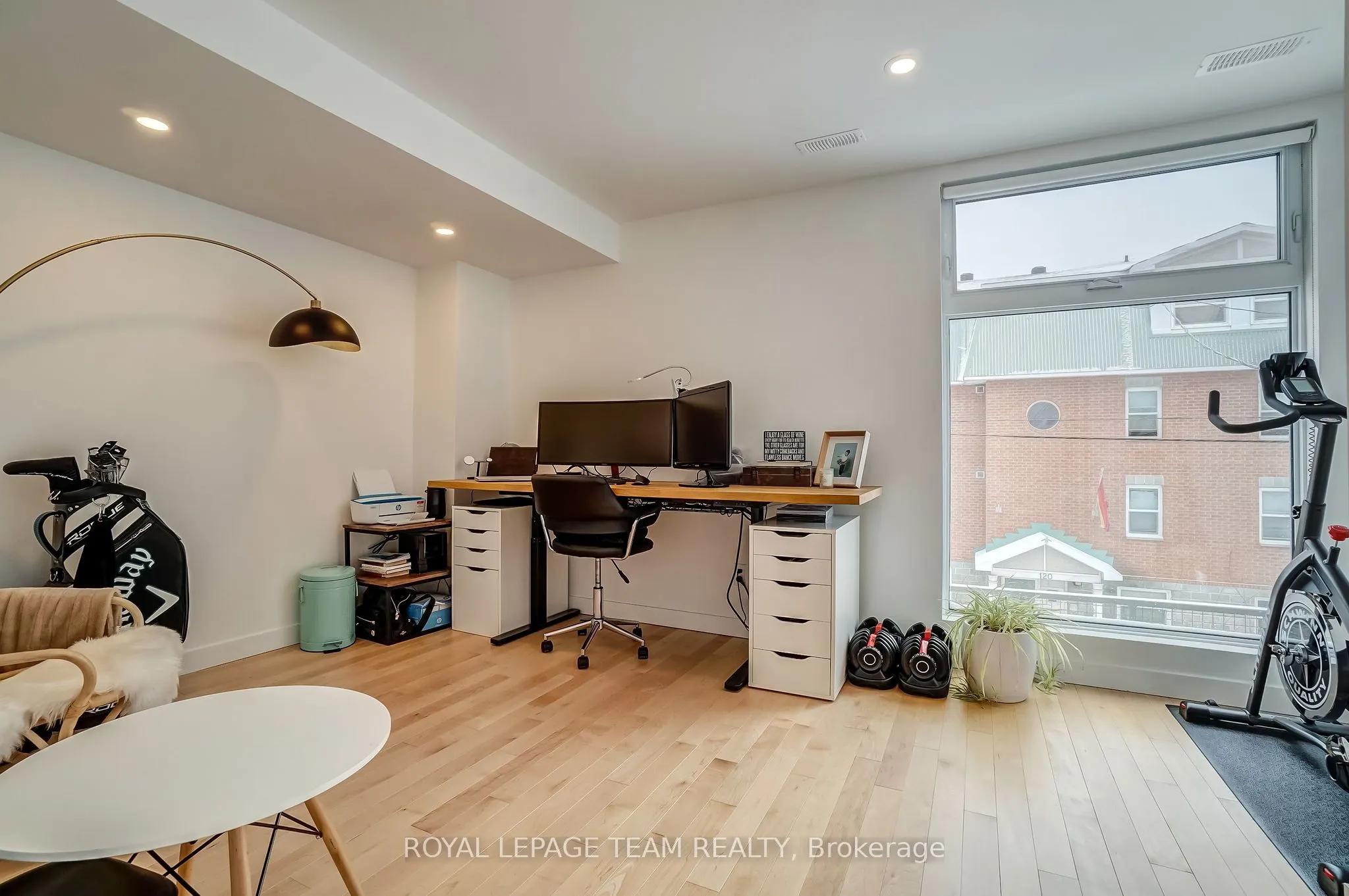 123 CARRUTHERS Avenue