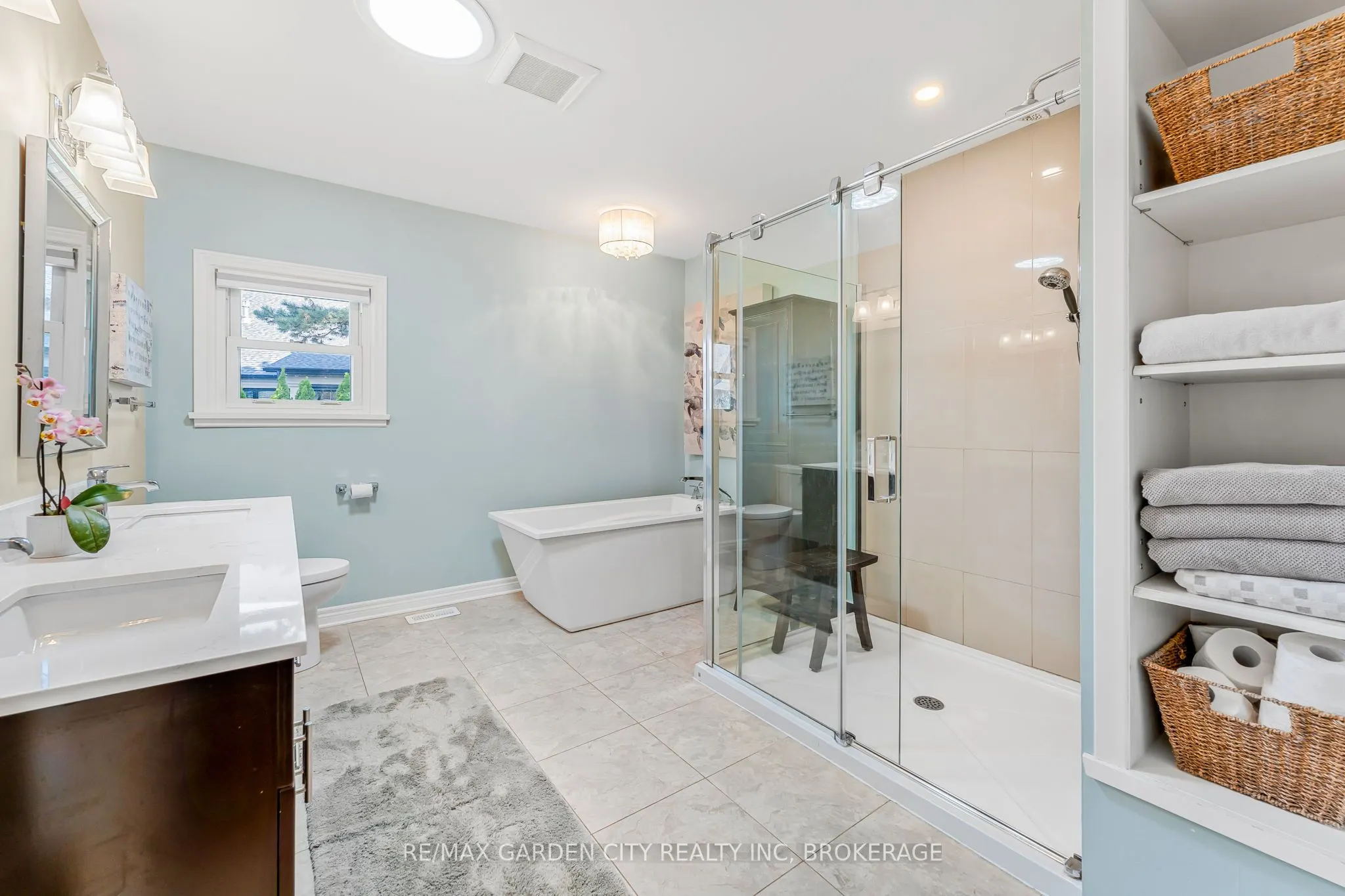 14 Peachtree Parkway