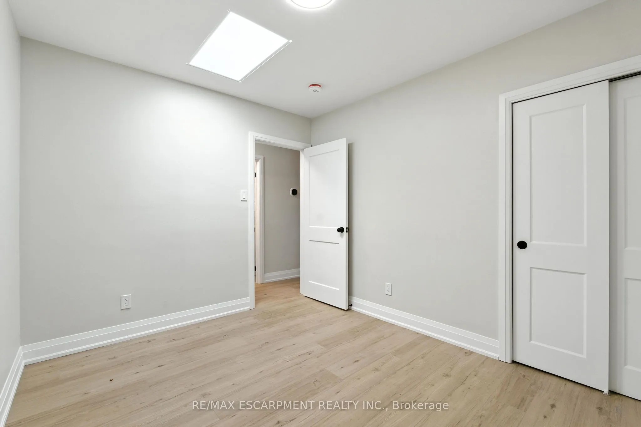 929 Upper Ottawa Street