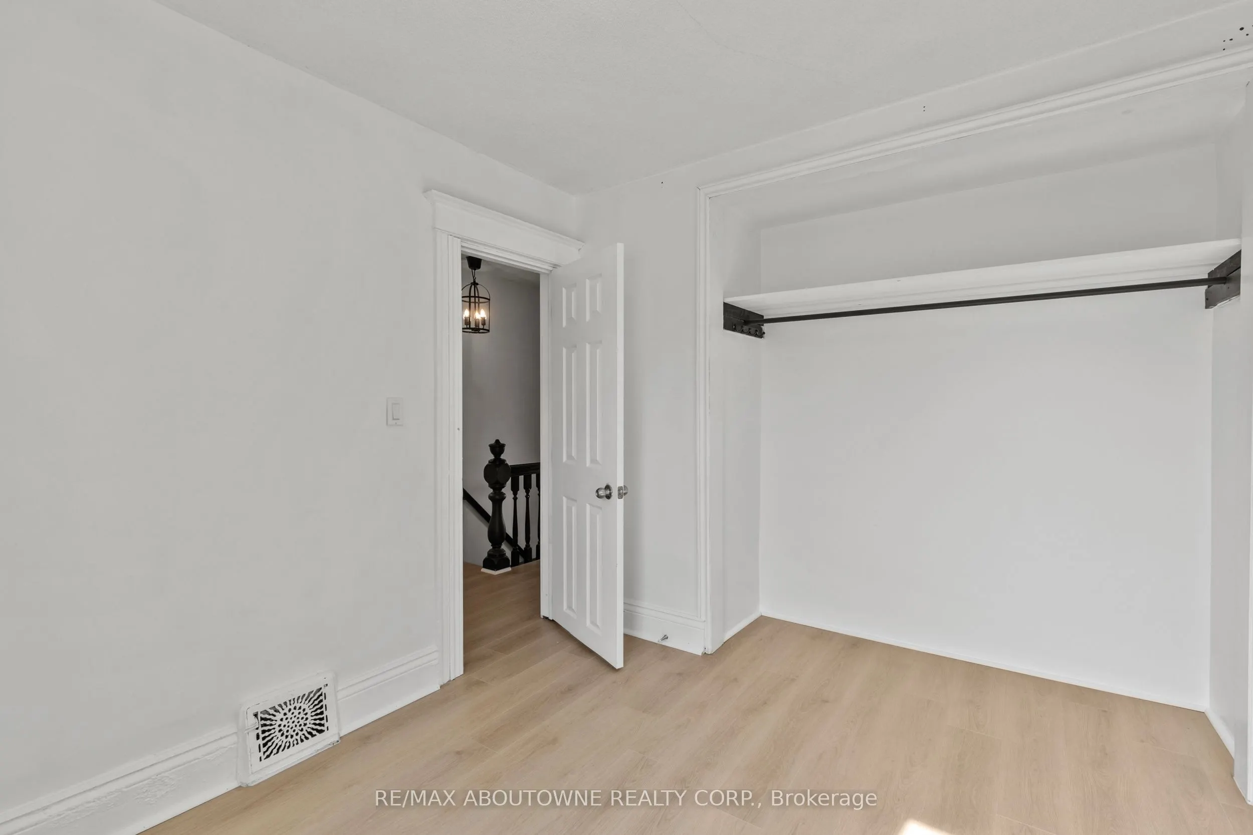 26 Rosemont Avenue