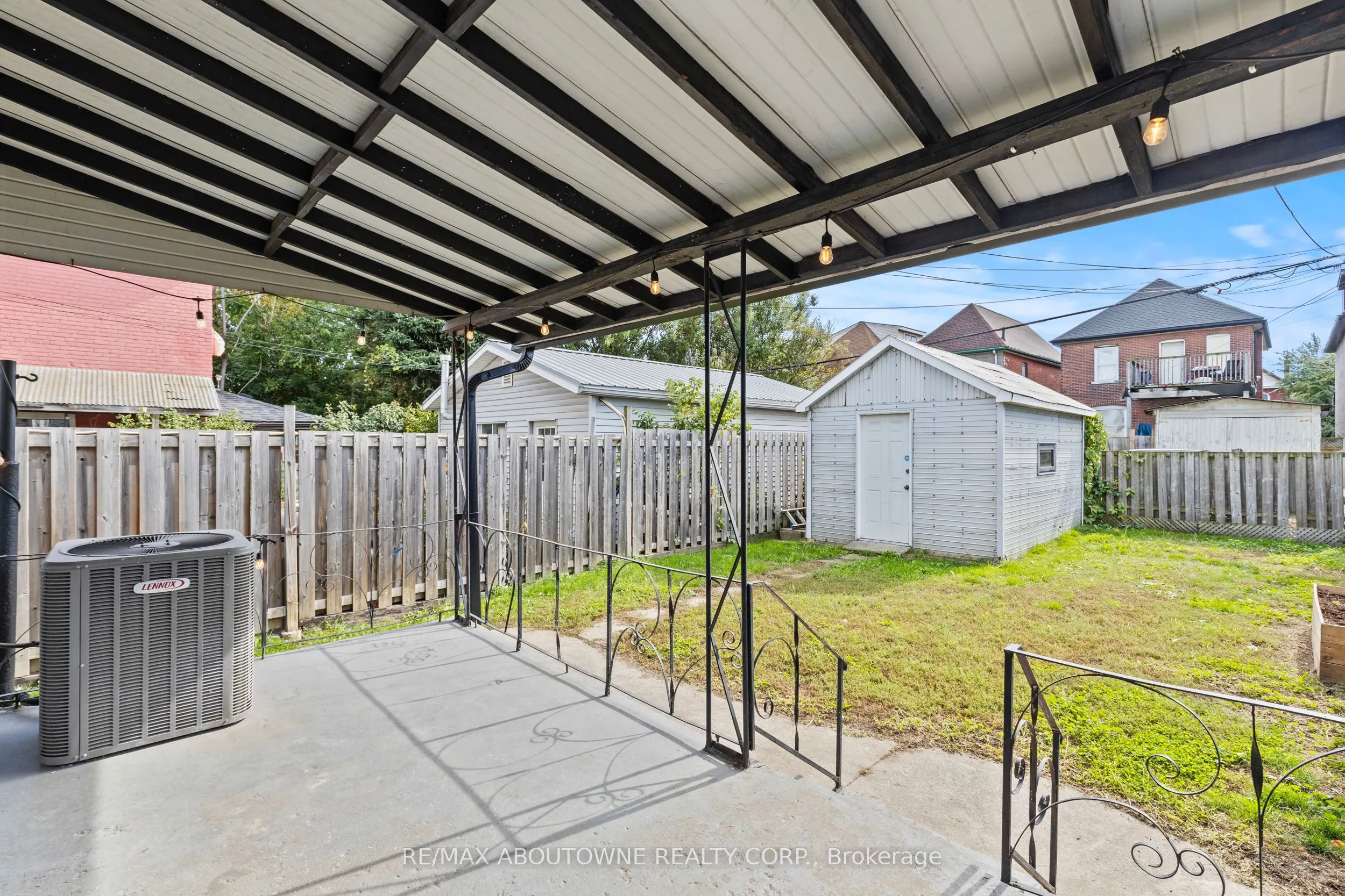 26 Rosemont Avenue