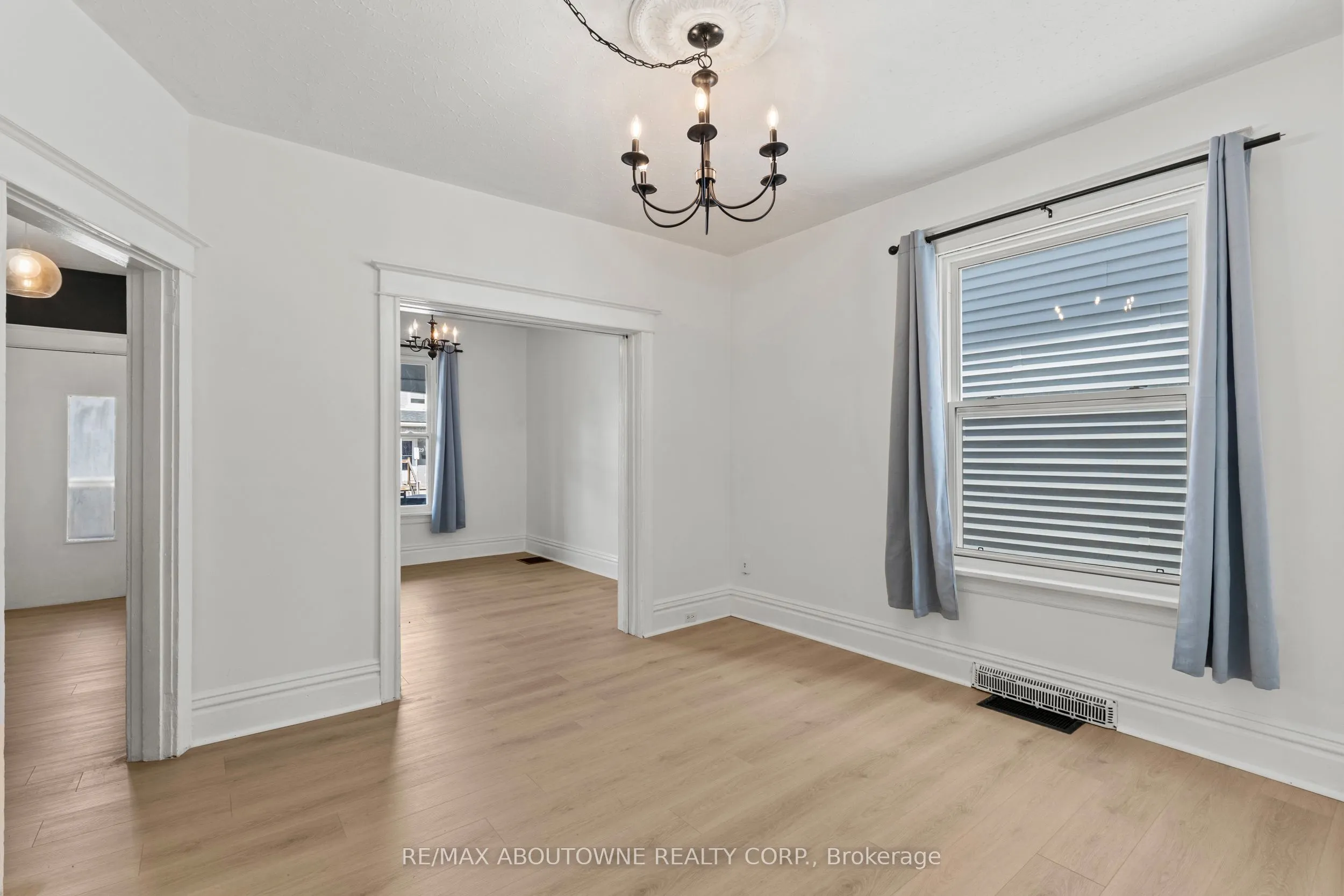 26 Rosemont Avenue