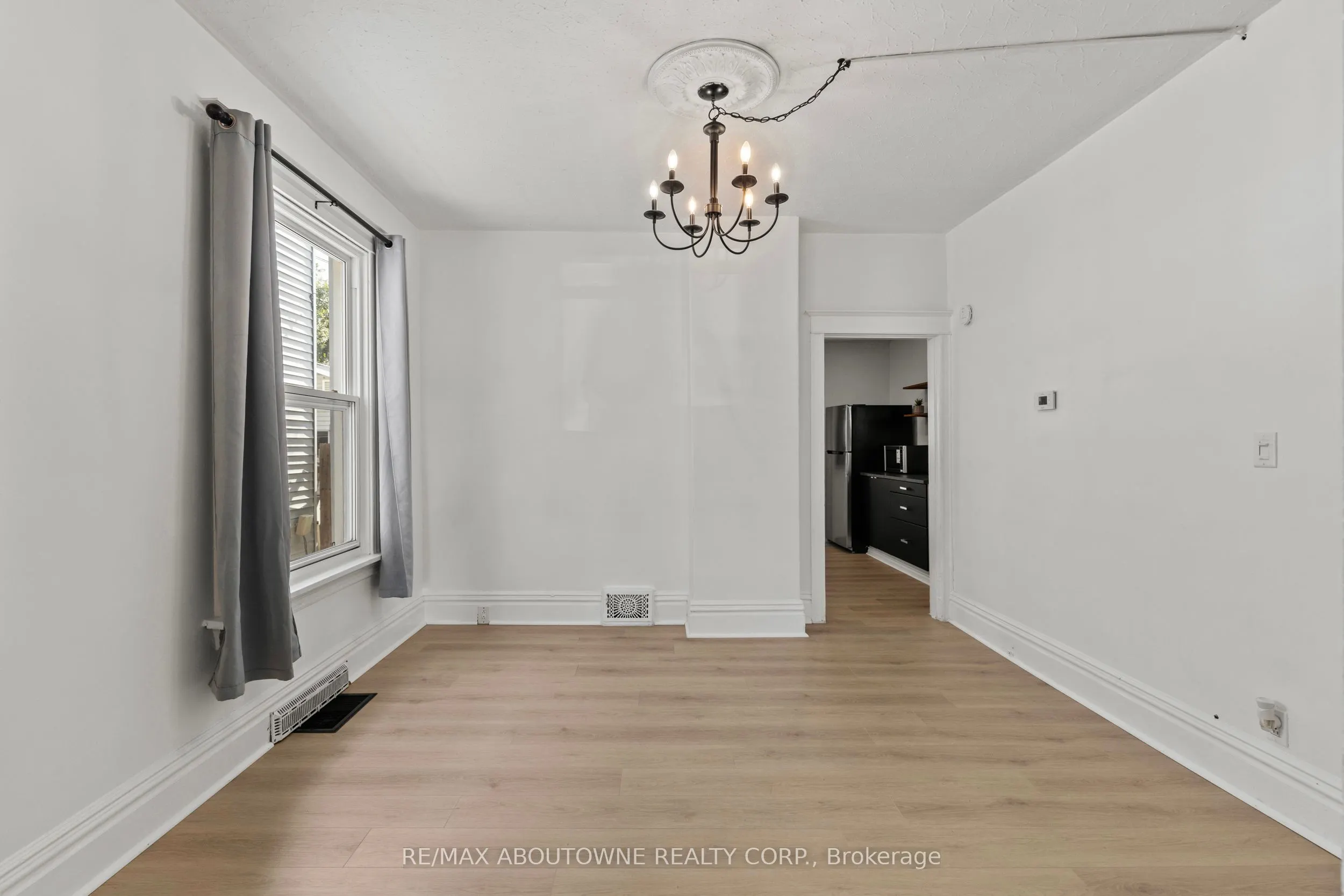 26 Rosemont Avenue