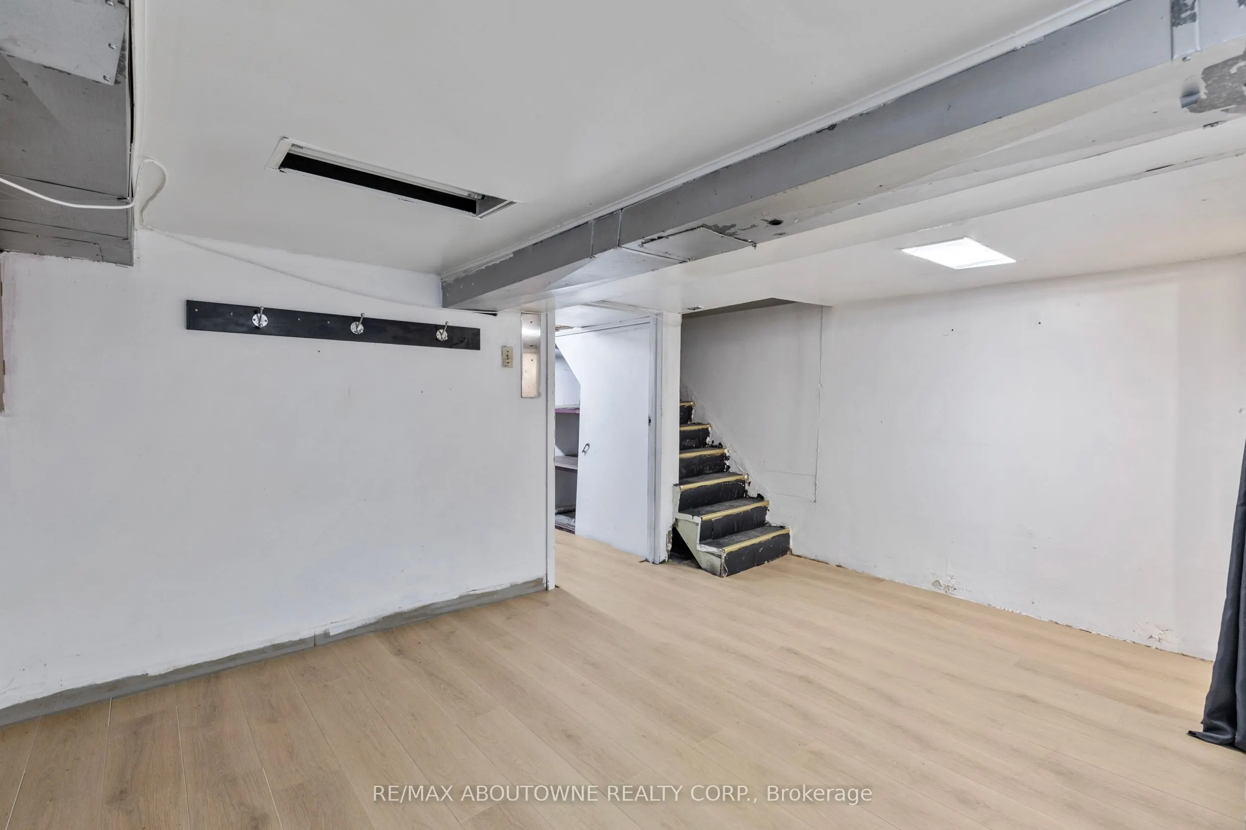26 Rosemont Avenue