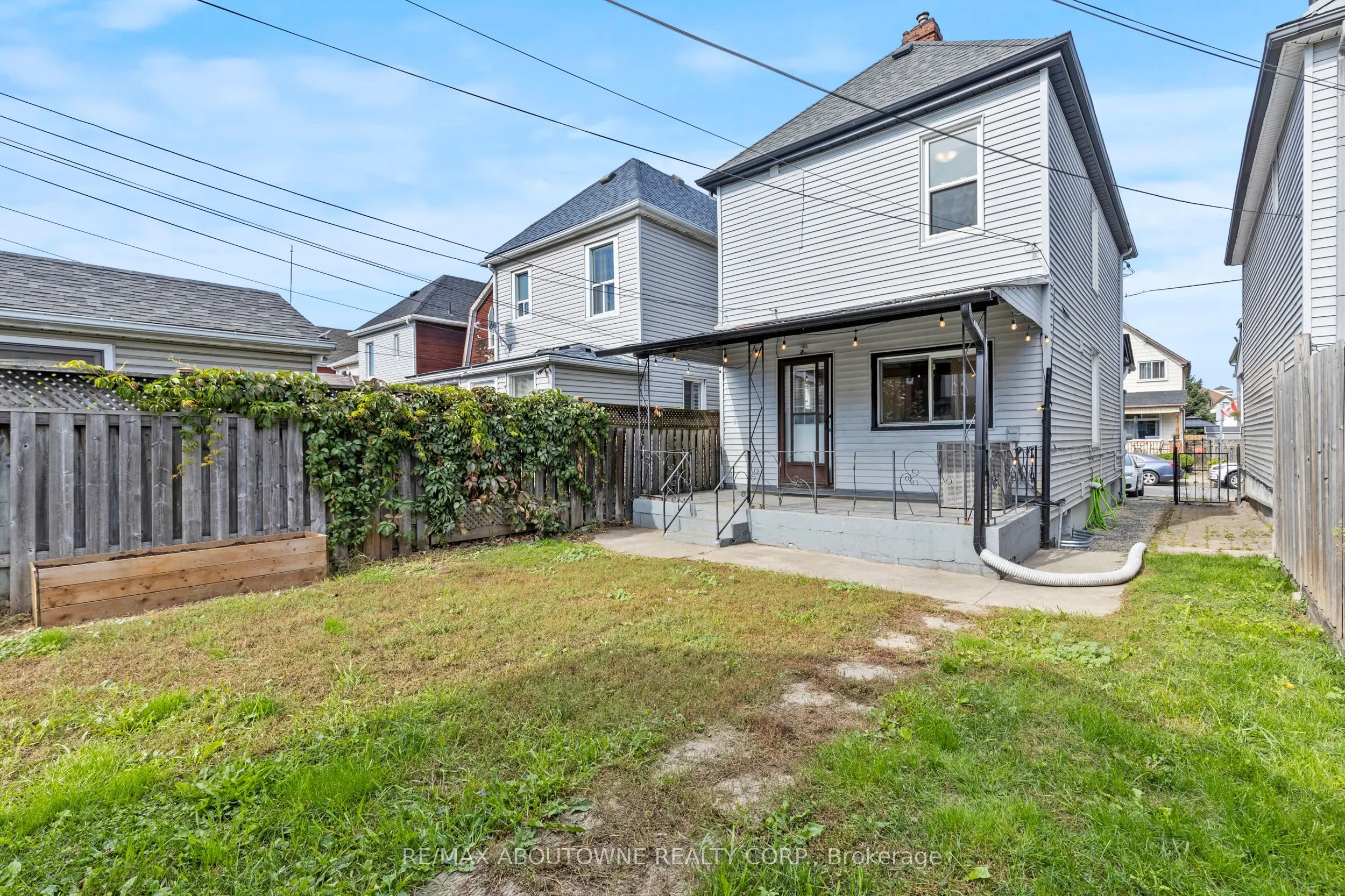 26 Rosemont Avenue
