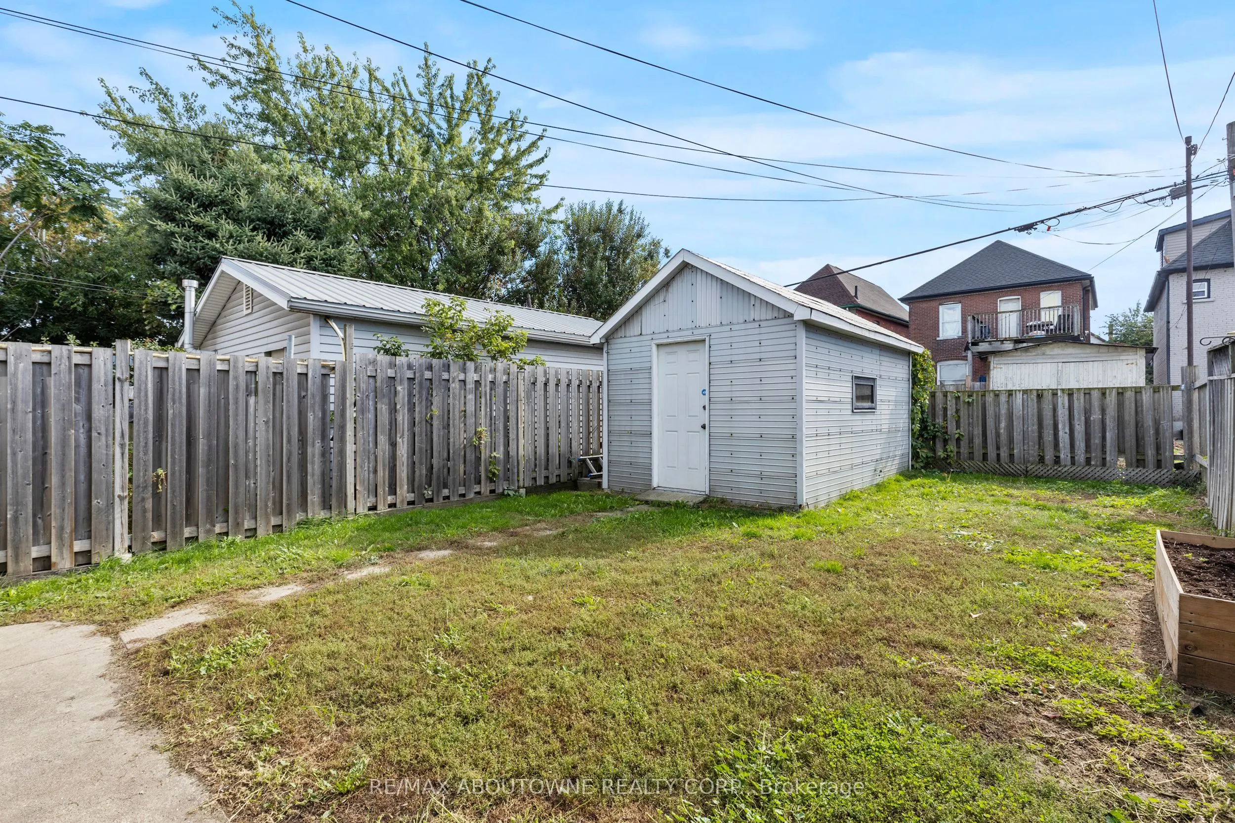 26 Rosemont Avenue