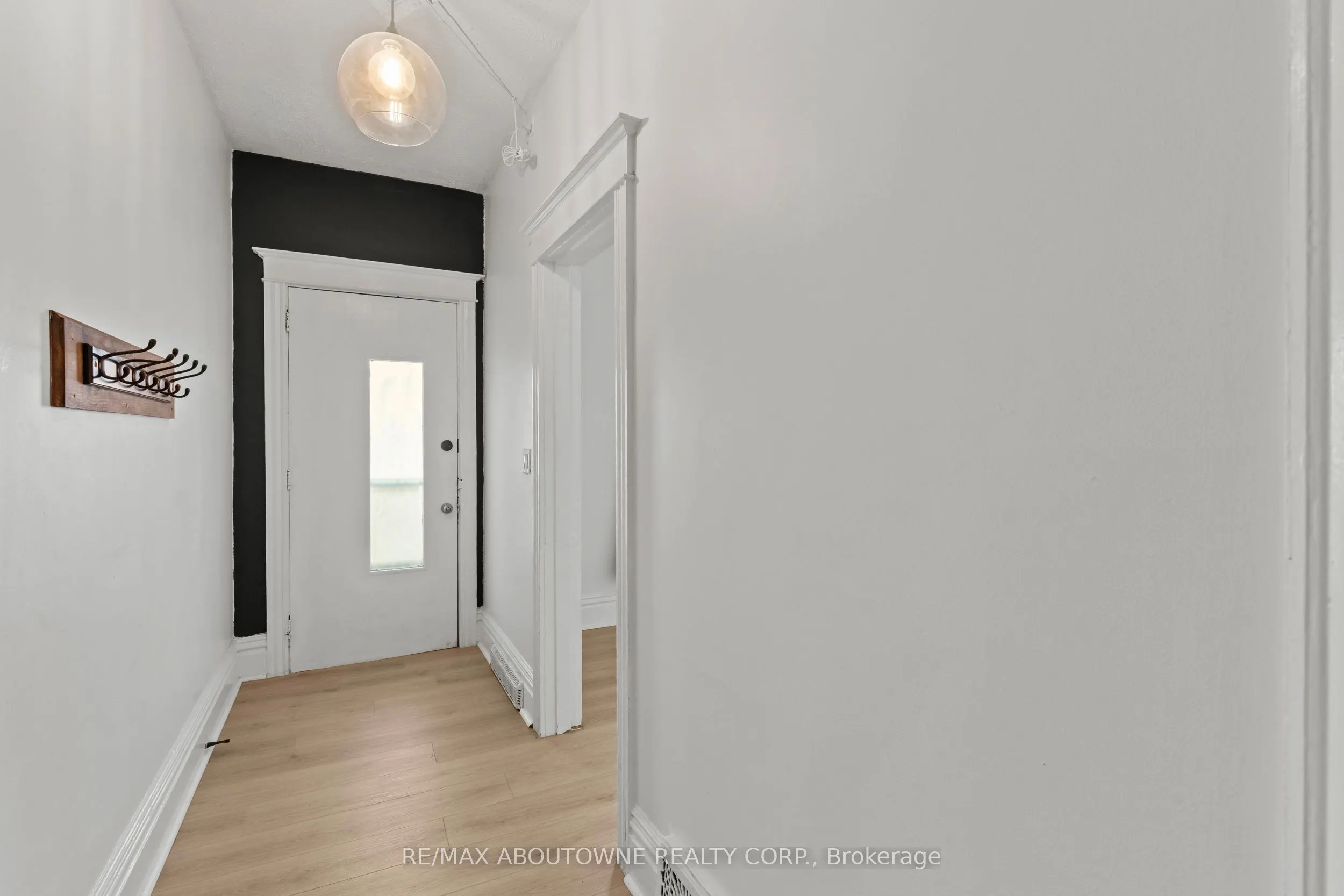 26 Rosemont Avenue