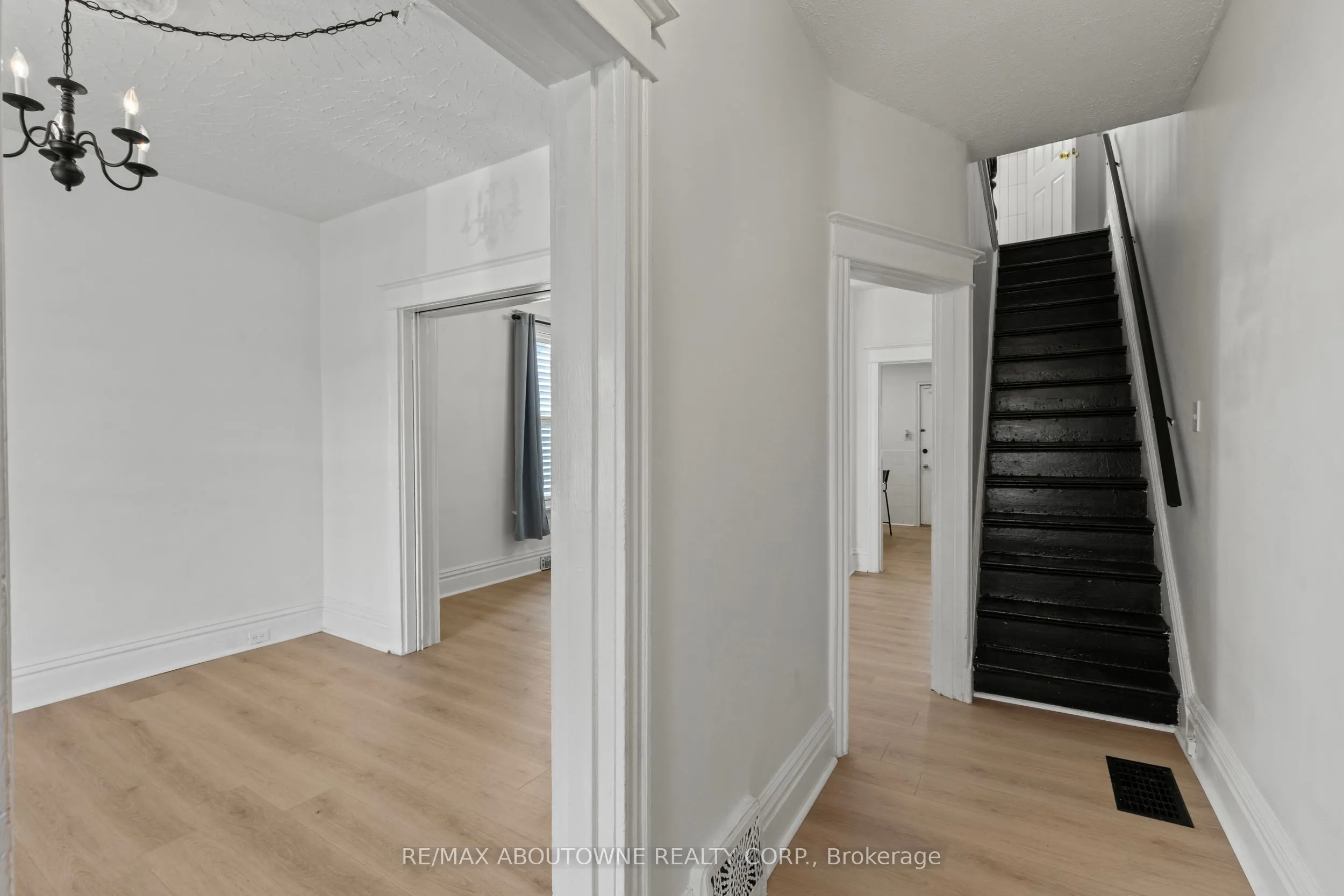 26 Rosemont Avenue
