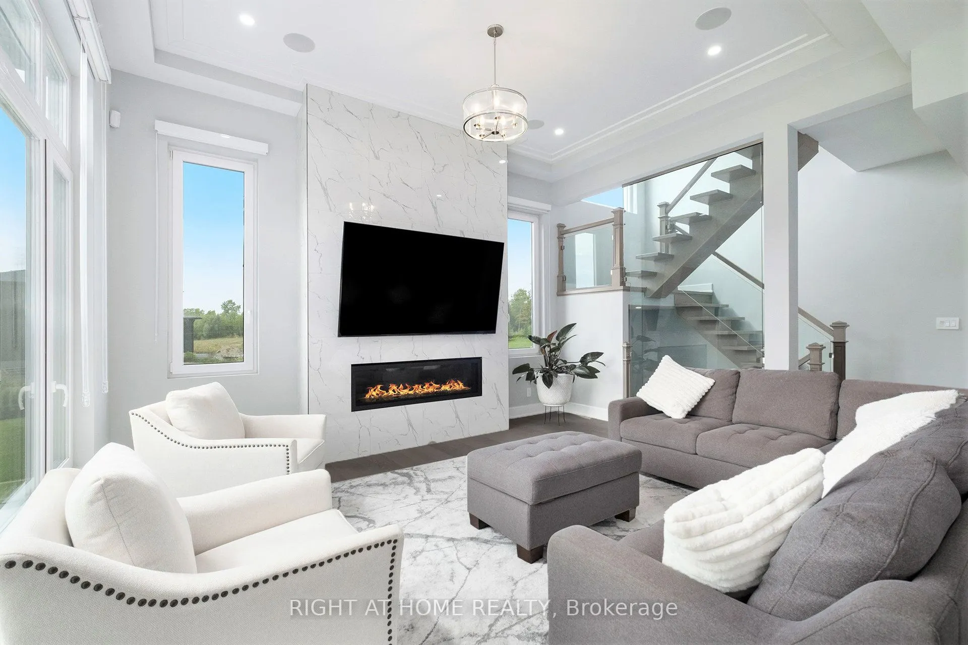 5046 Green Links Way