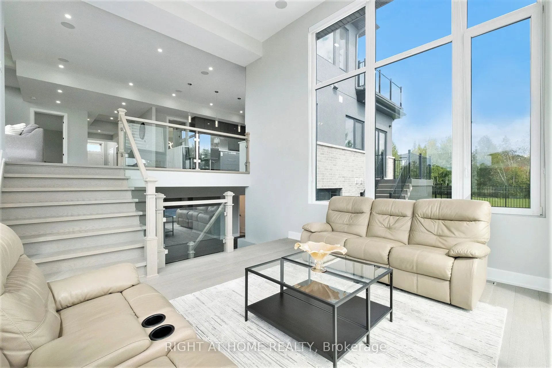 5046 Green Links Way