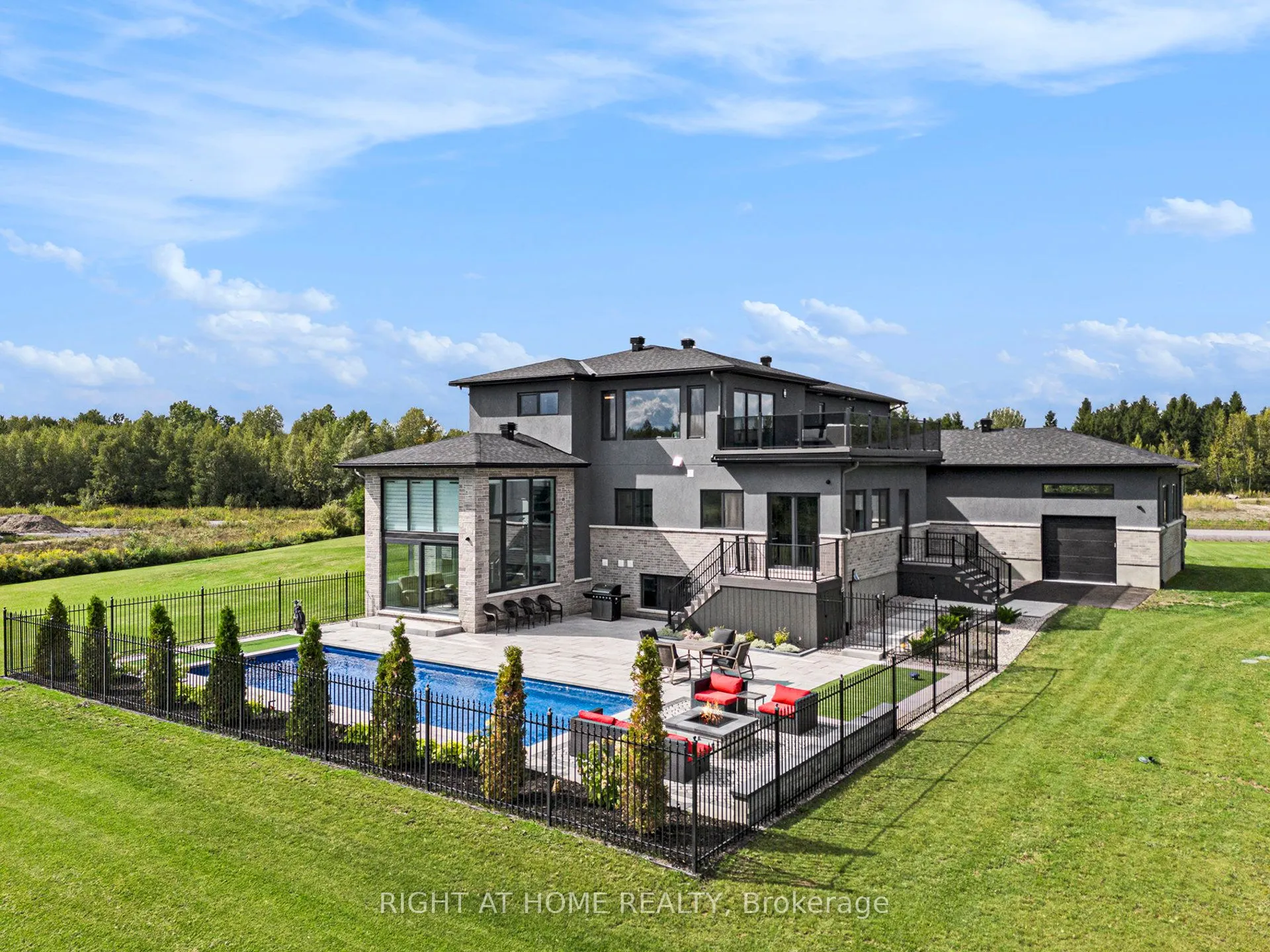 5046 Green Links Way