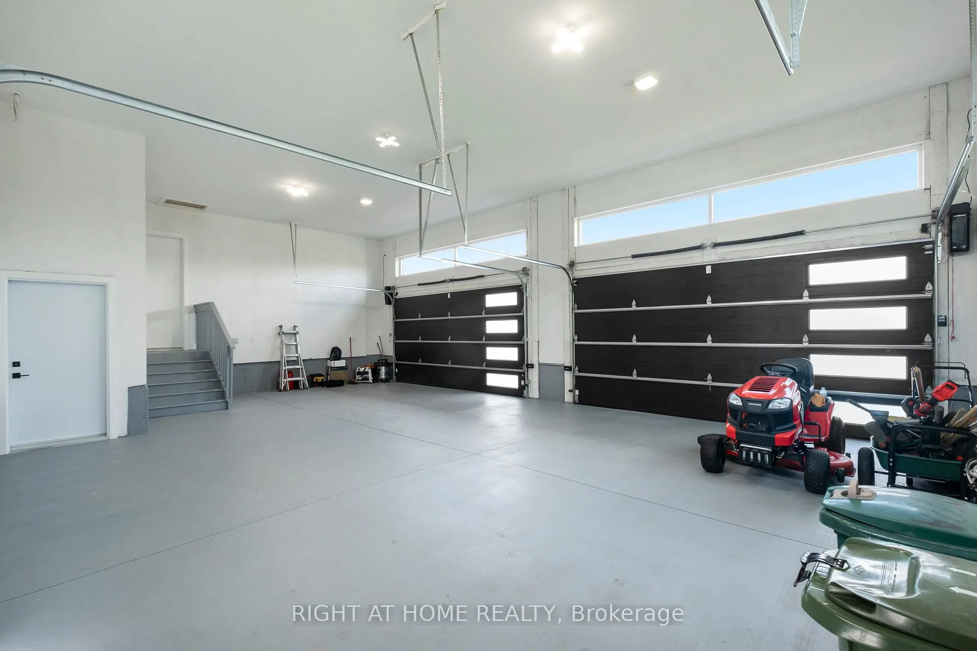 5046 Green Links Way