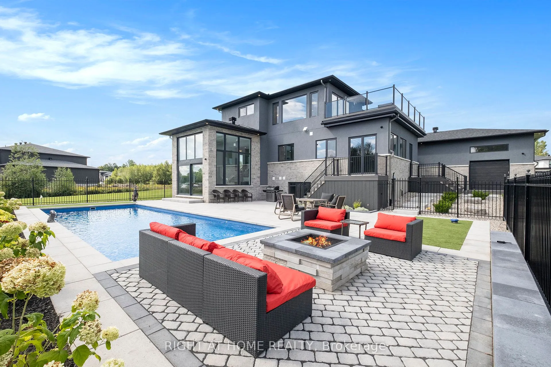 5046 Green Links Way