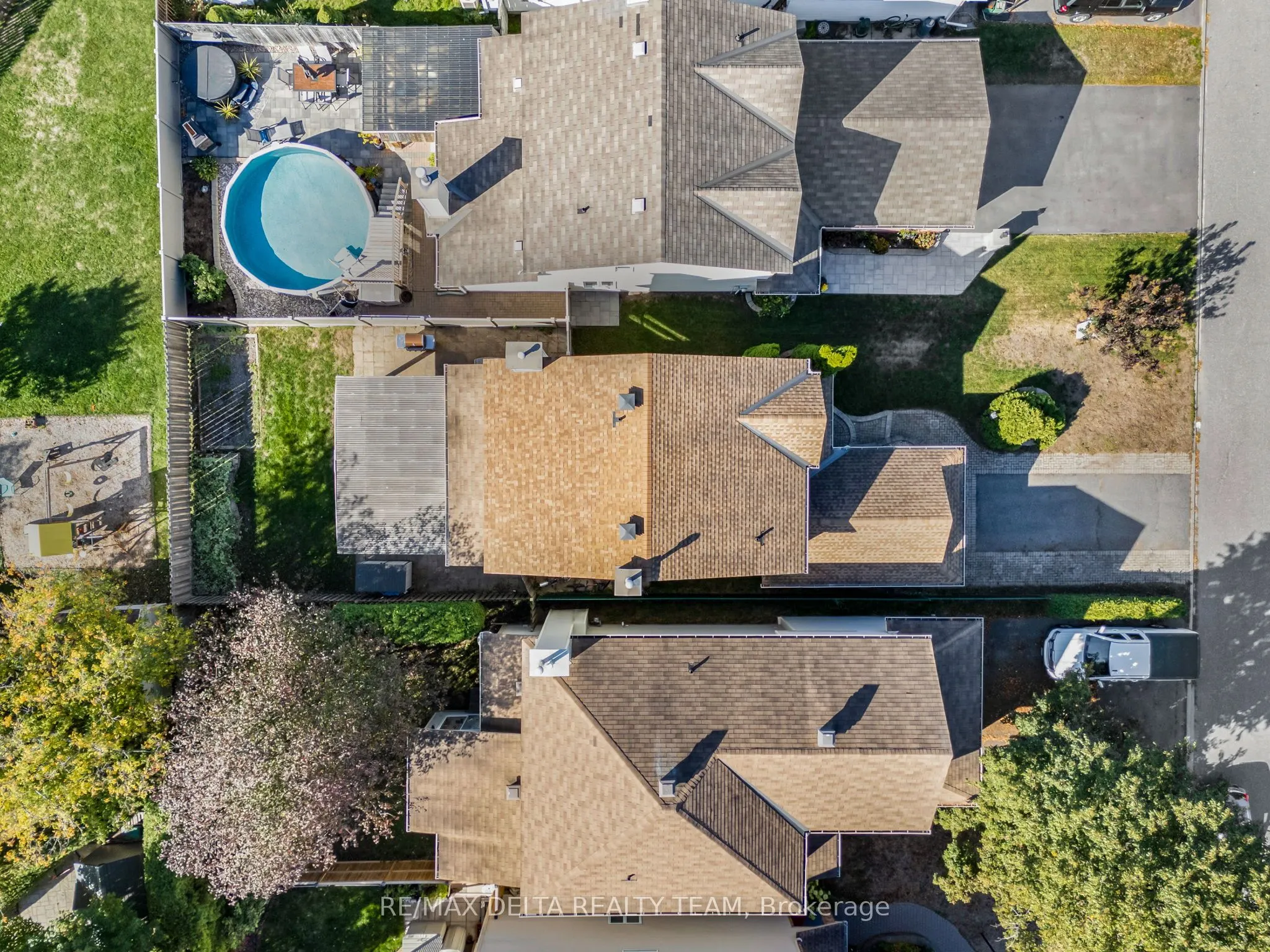18 LONGSHIRE Circle