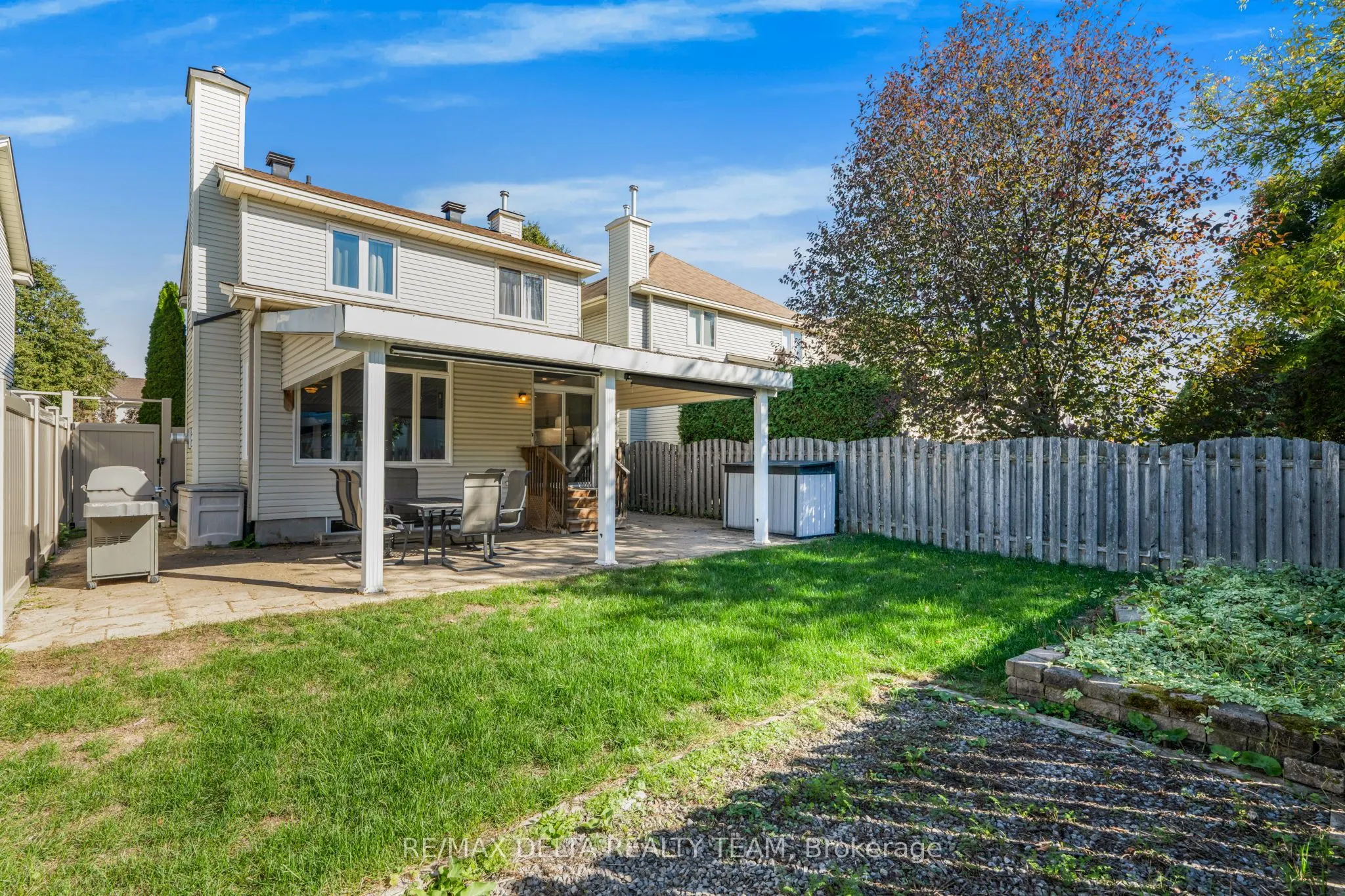 18 LONGSHIRE Circle