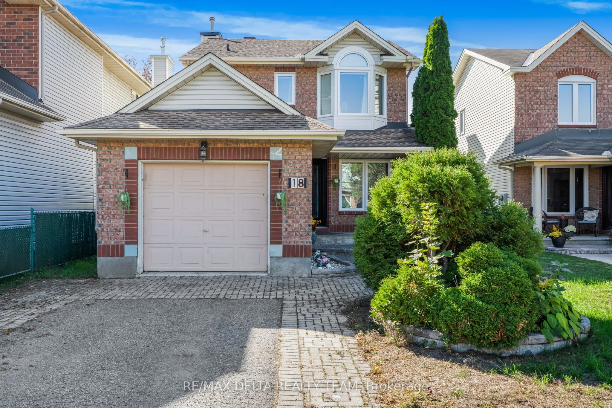 18 LONGSHIRE Circle