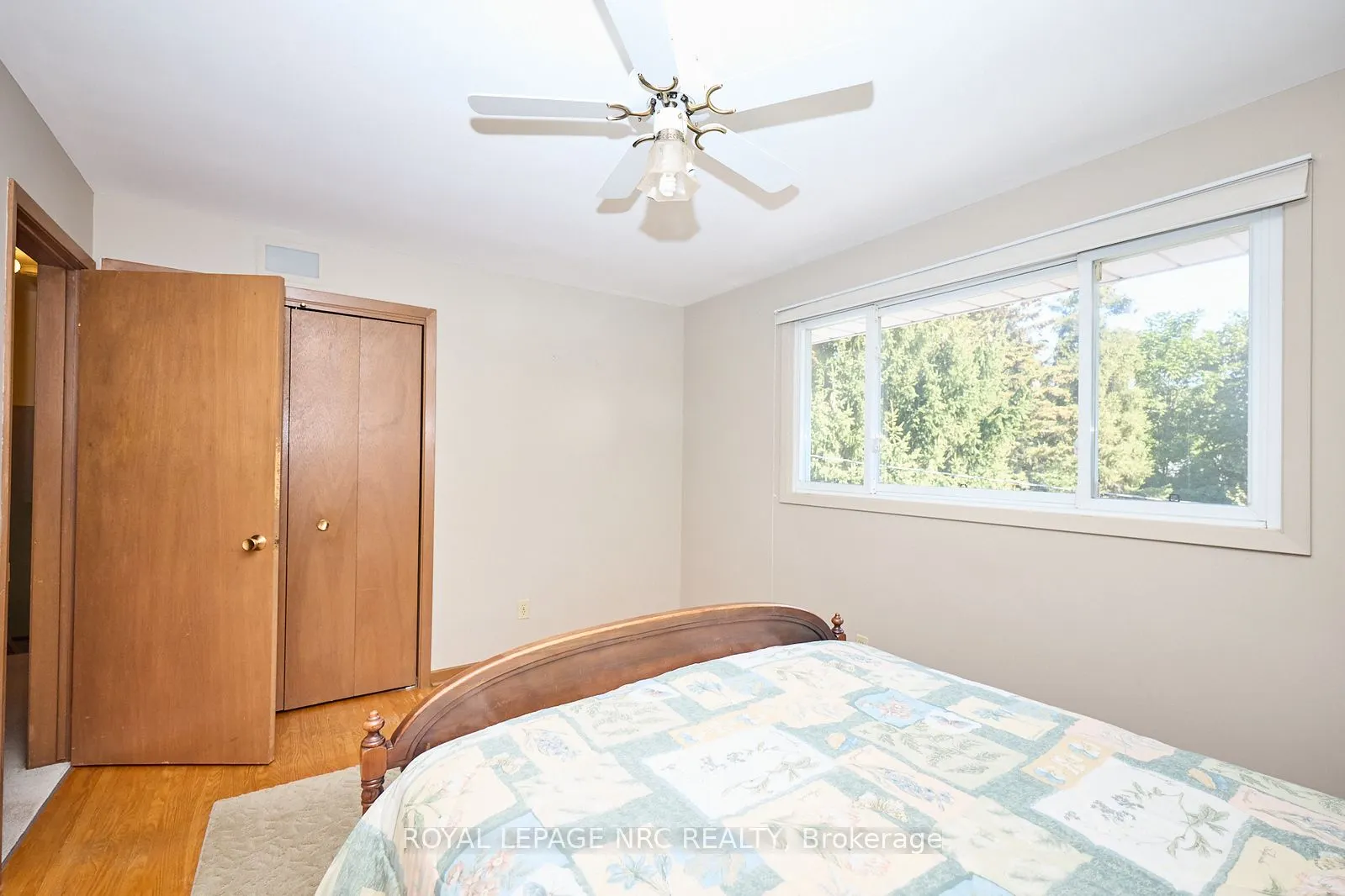 8 La Salle Drive