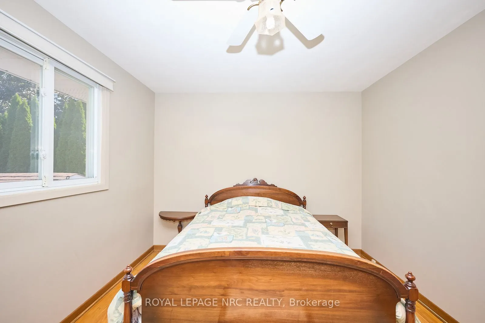 8 La Salle Drive