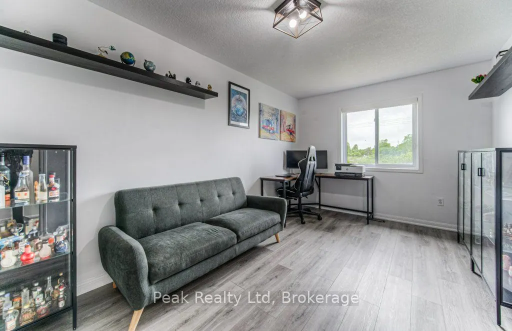 583 Windflower Crescent