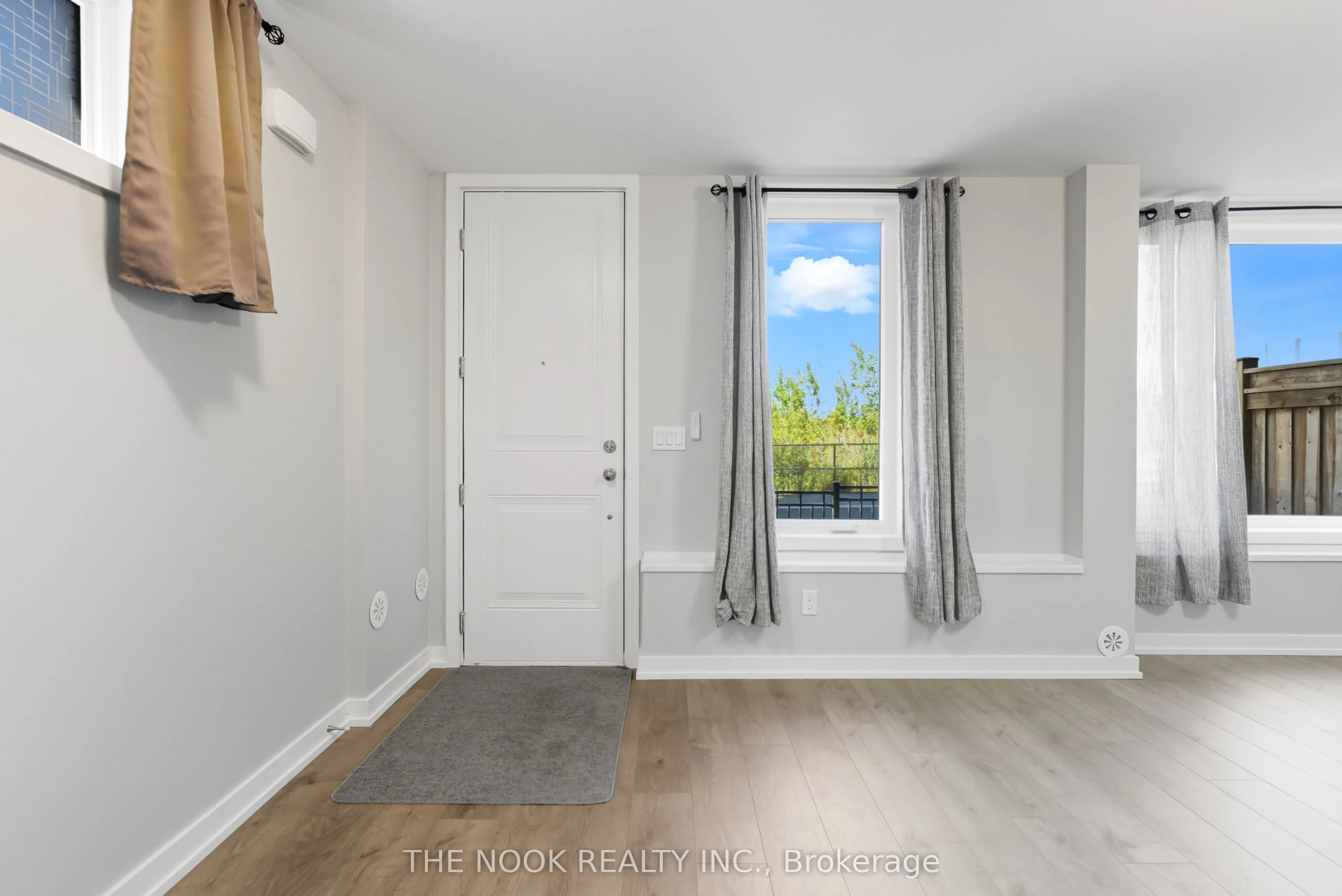 160 Densmore Road, #601