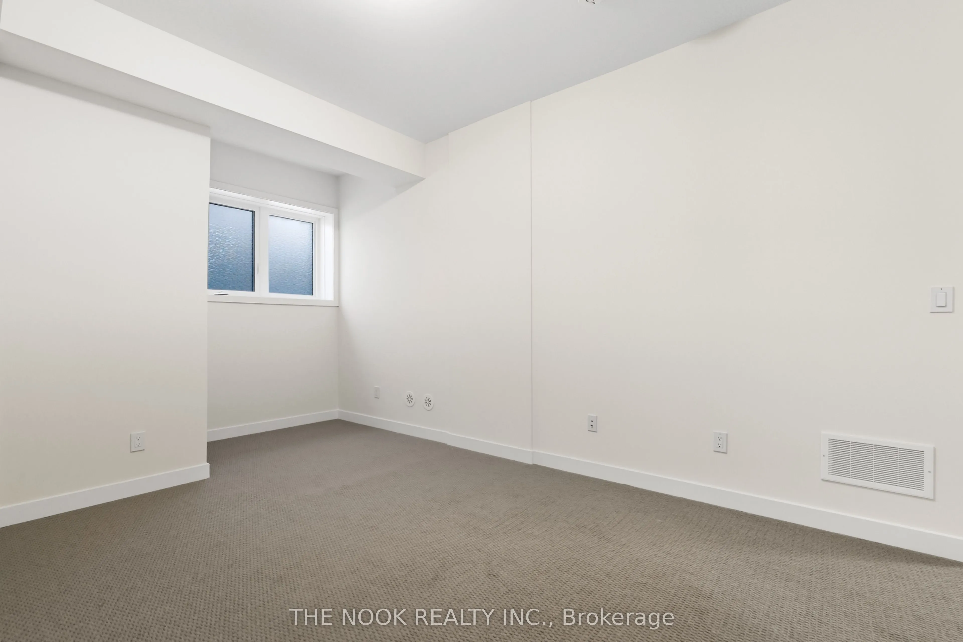 160 Densmore Road, #601