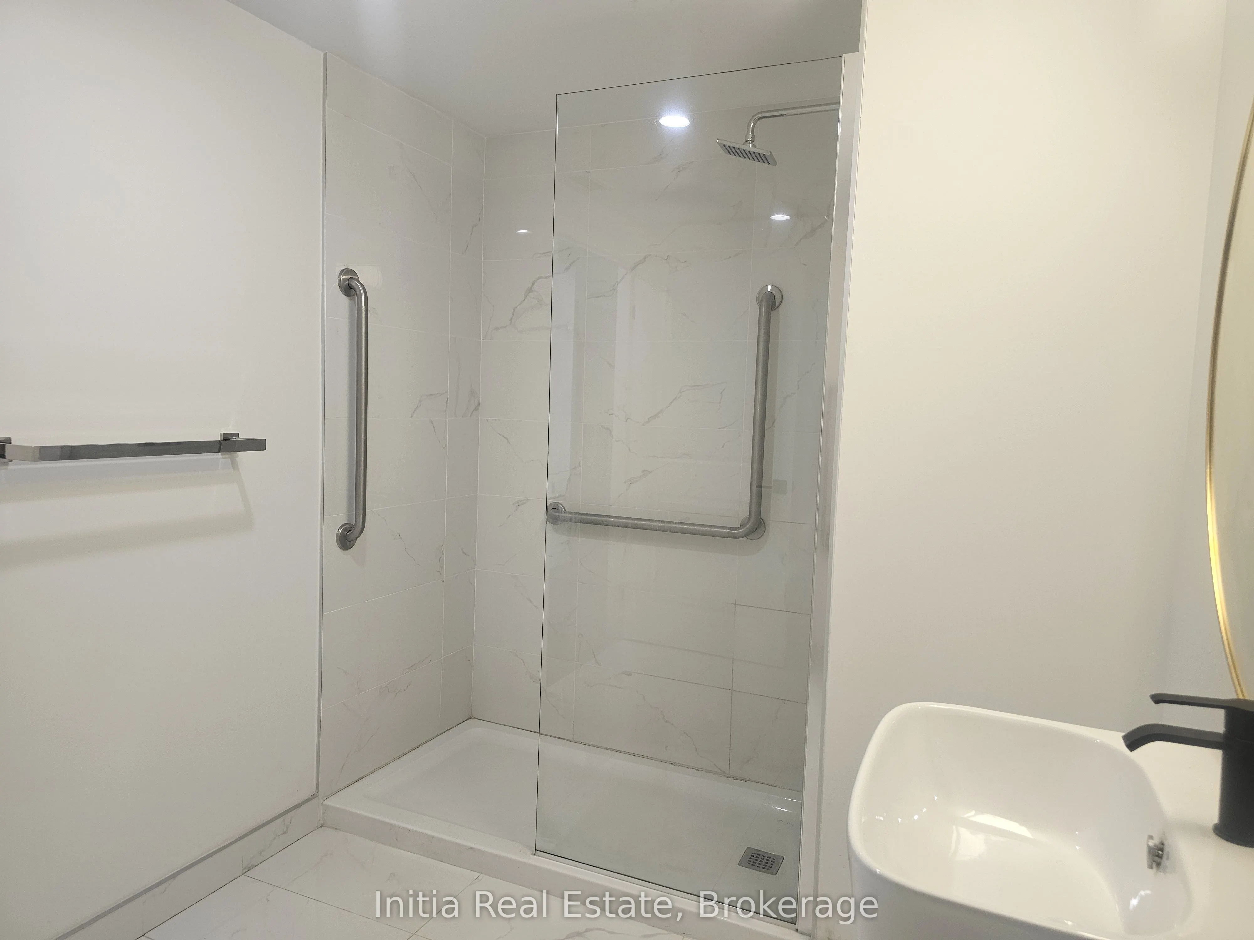3320 Stella Crescent, #117