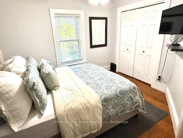 504 14th Street W