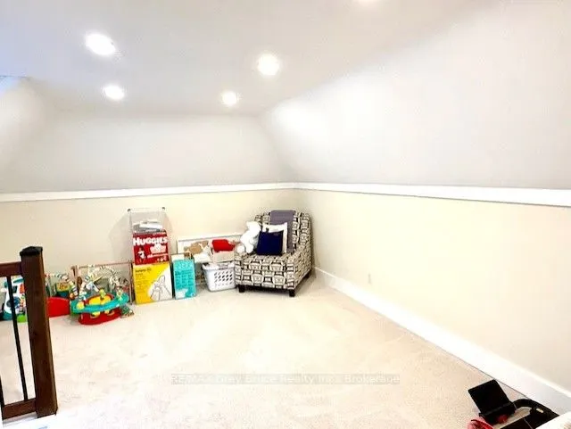 504 14th Street W