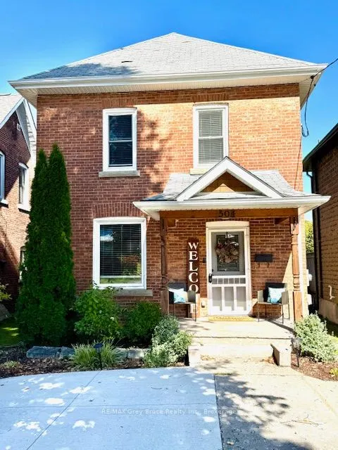504 14th Street W