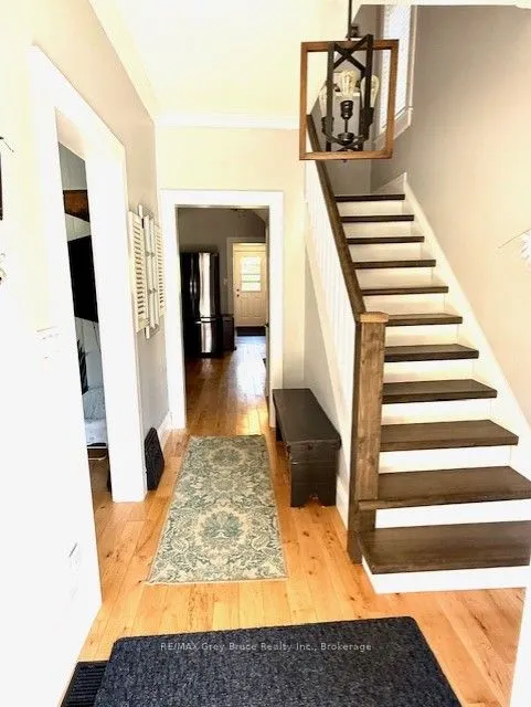 504 14th Street W