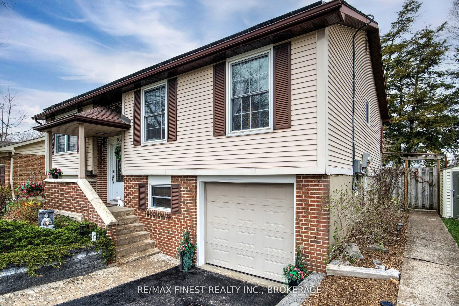 1048 Bauder Crescent
