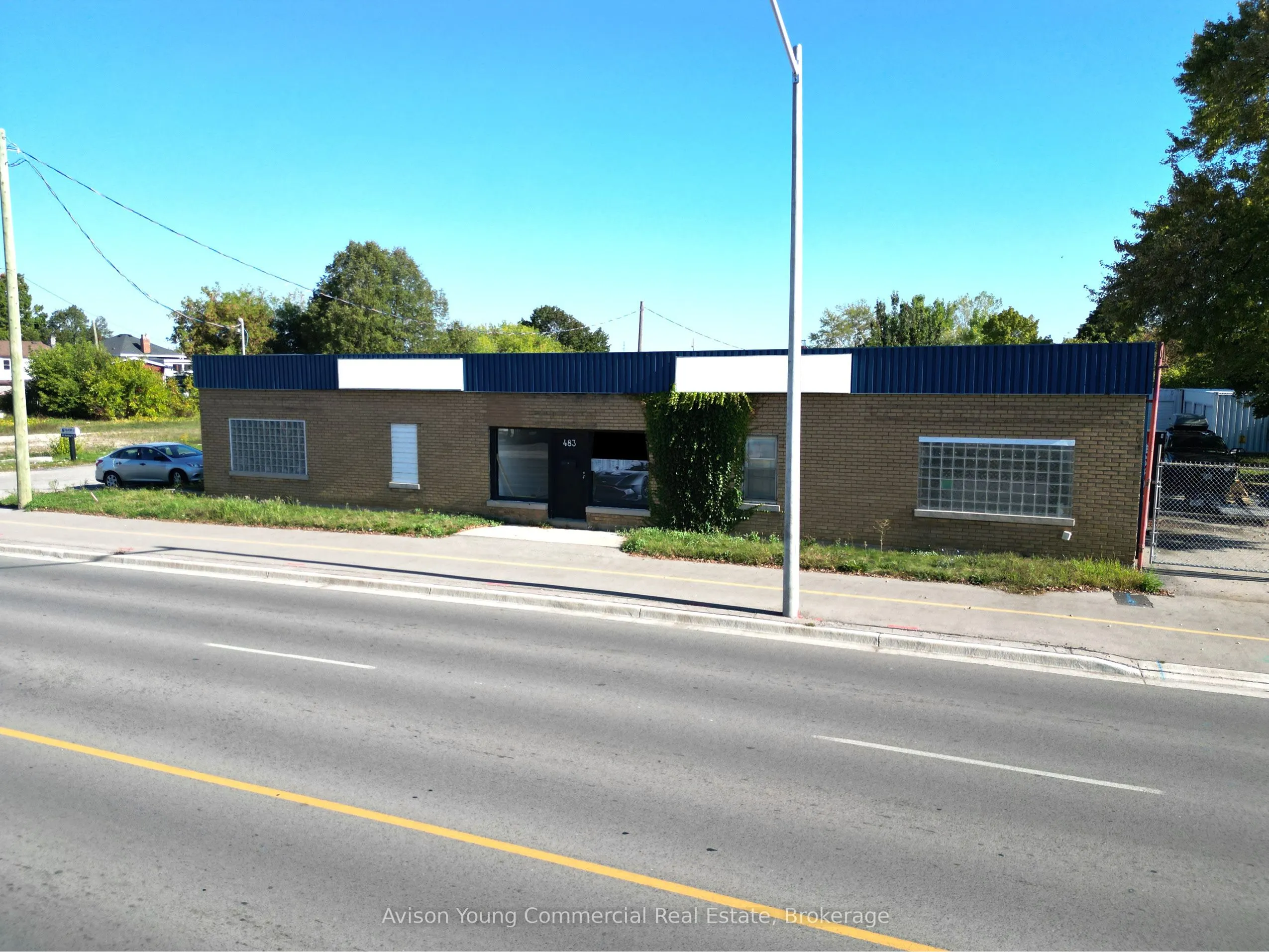 483 Dundas Street