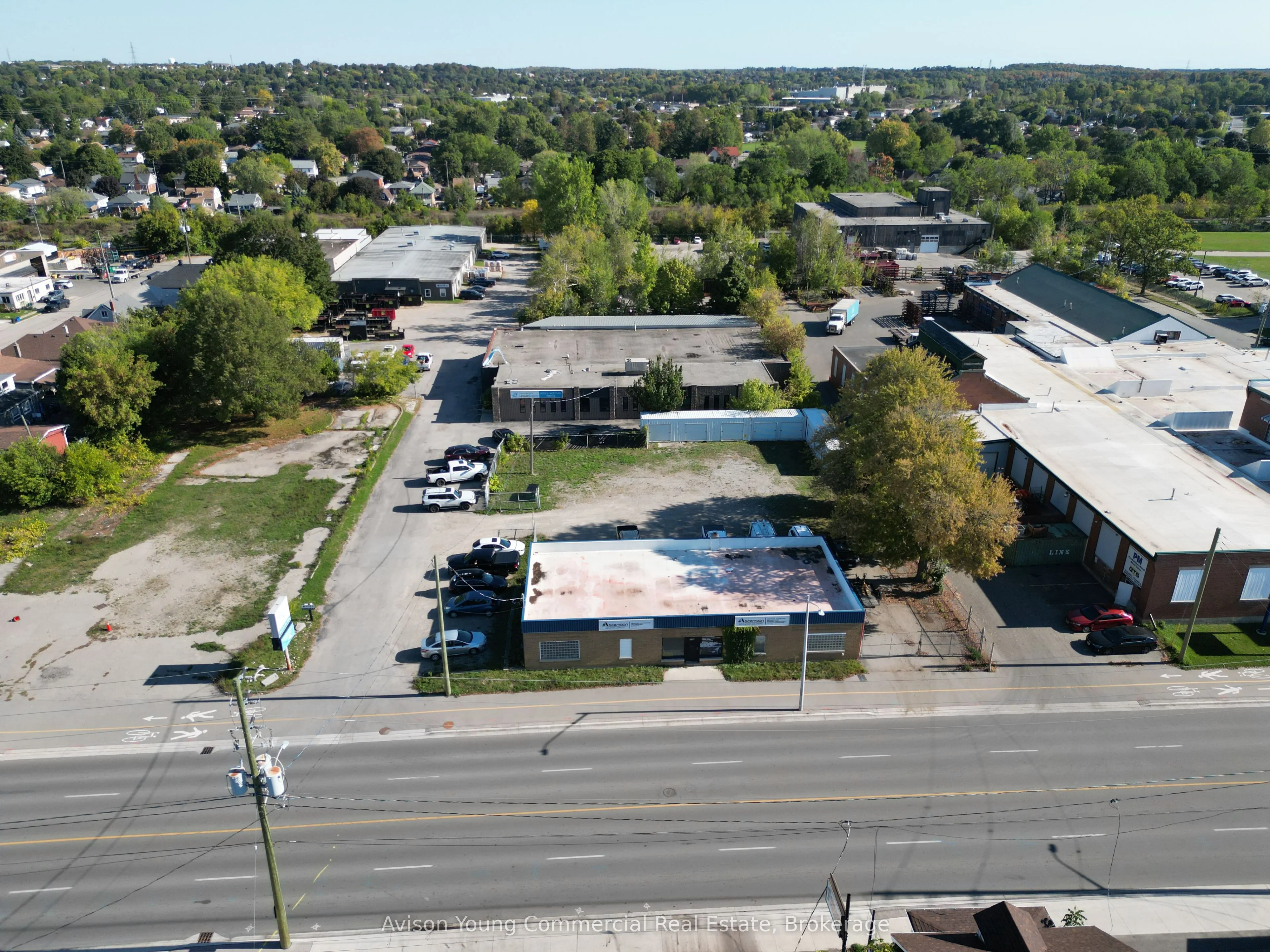483 Dundas Street