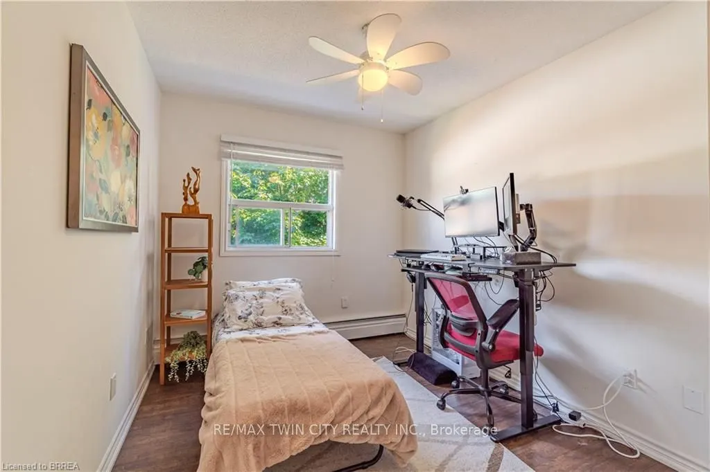 648 Grey Street, #305
