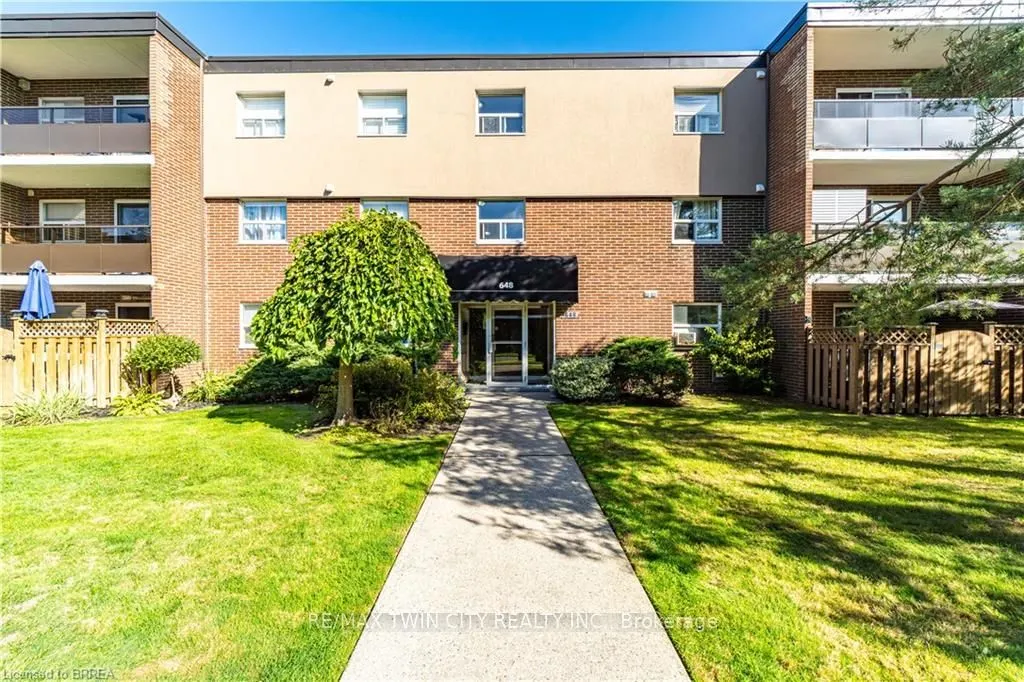 648 Grey Street, #305