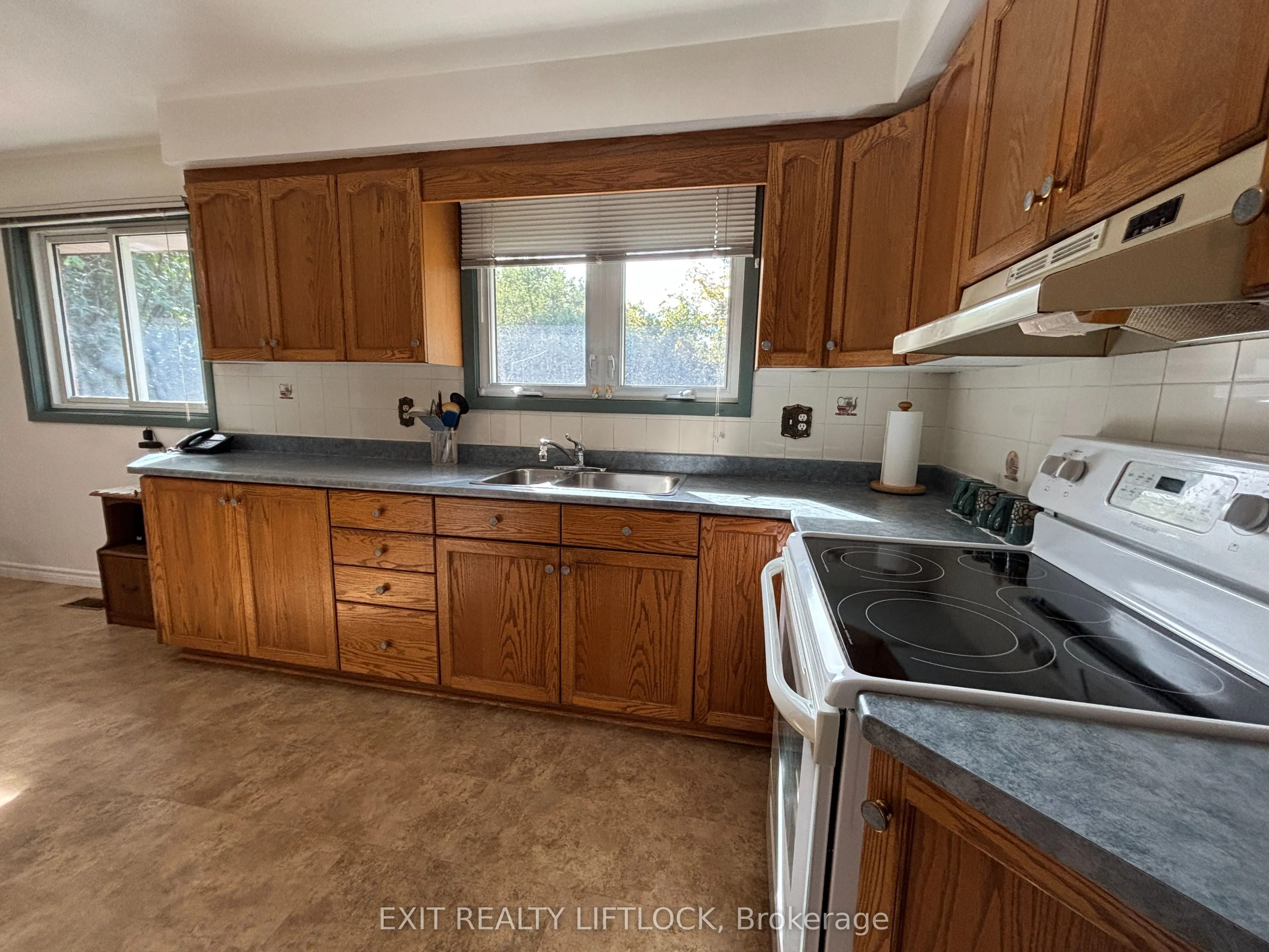 1276 Beavis Boulevard