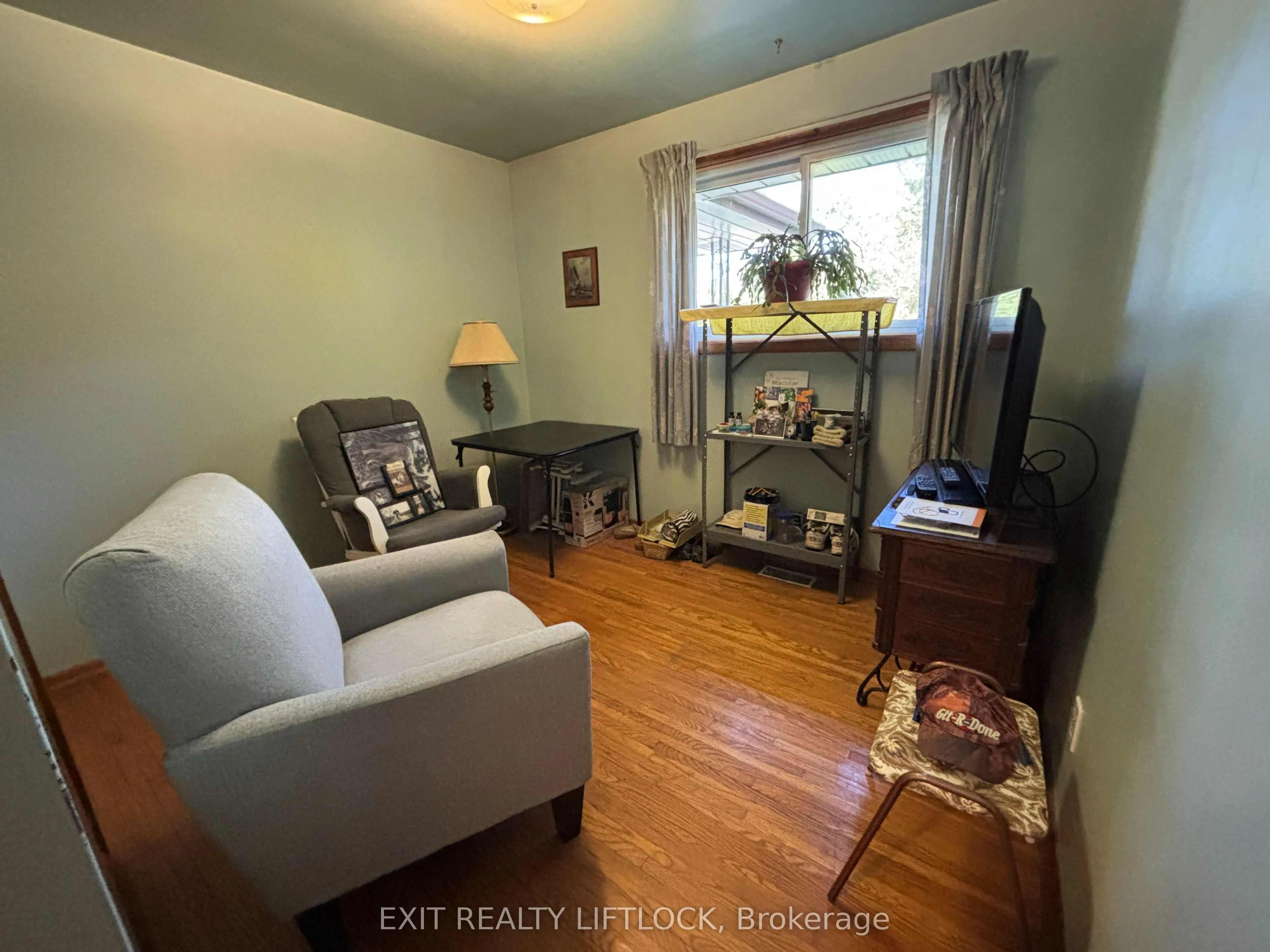 1276 Beavis Boulevard