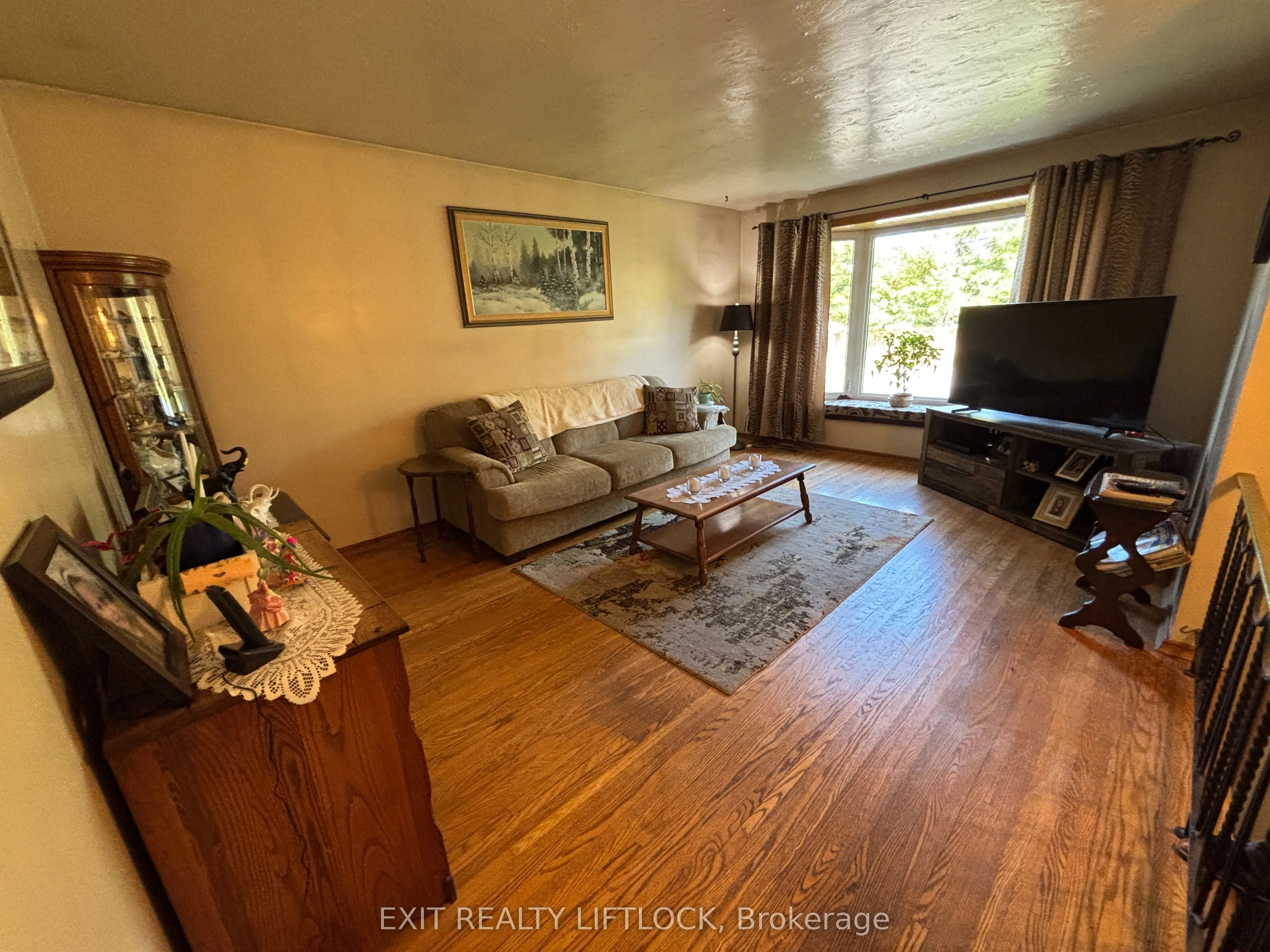 1276 Beavis Boulevard