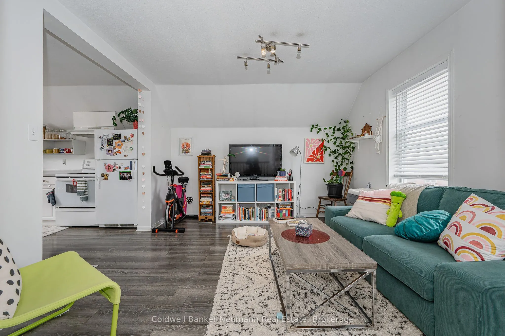 155 Weber Street E