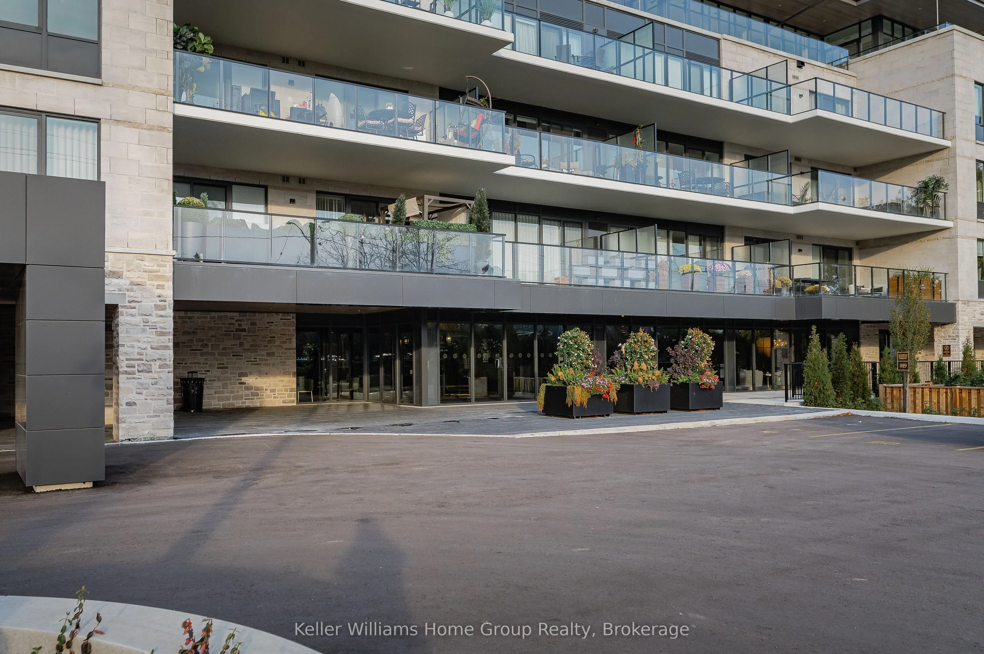 6523 Wellington Road 7, #419