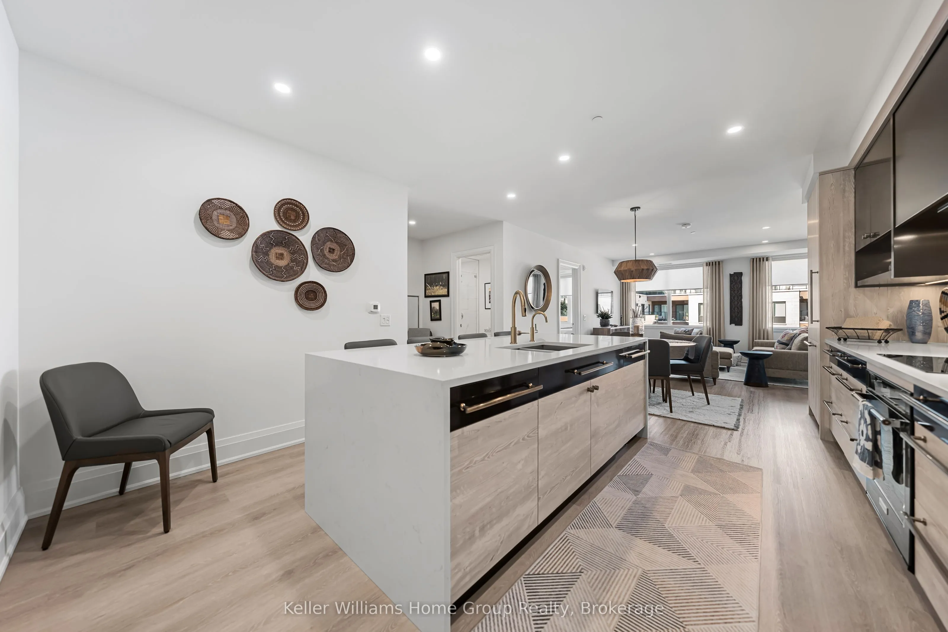 6523 Wellington Road 7, #419