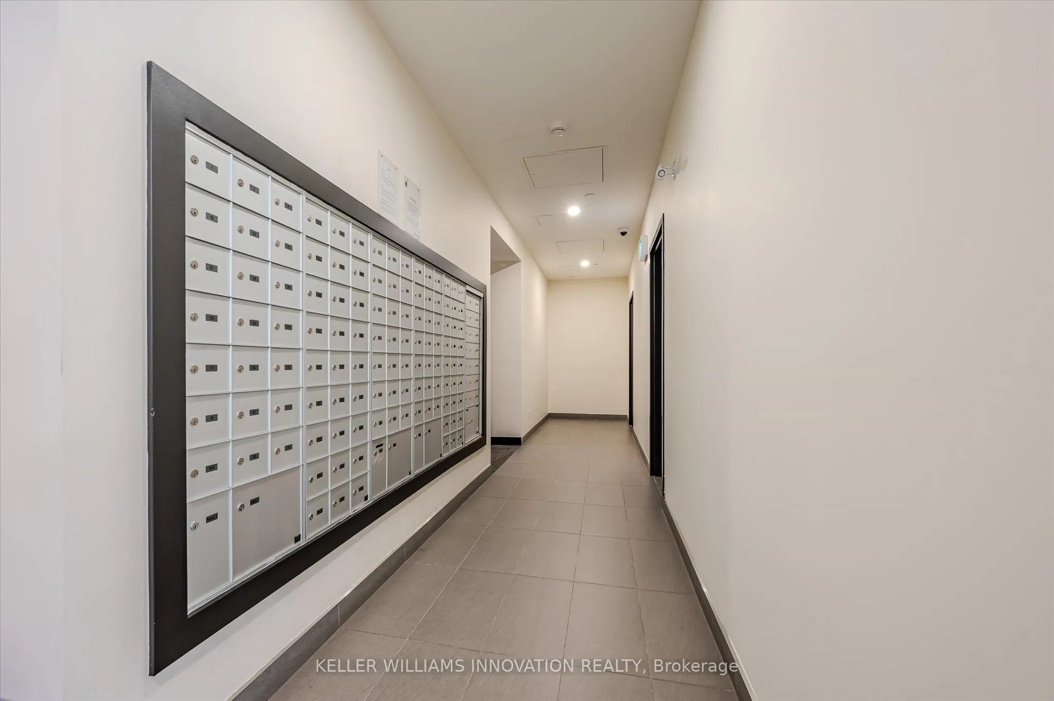 690 King Street W, #622