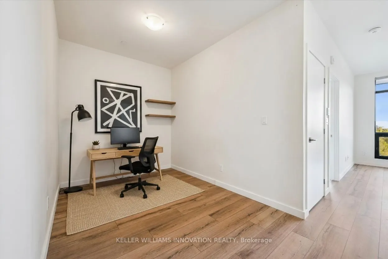 690 King Street W, #622