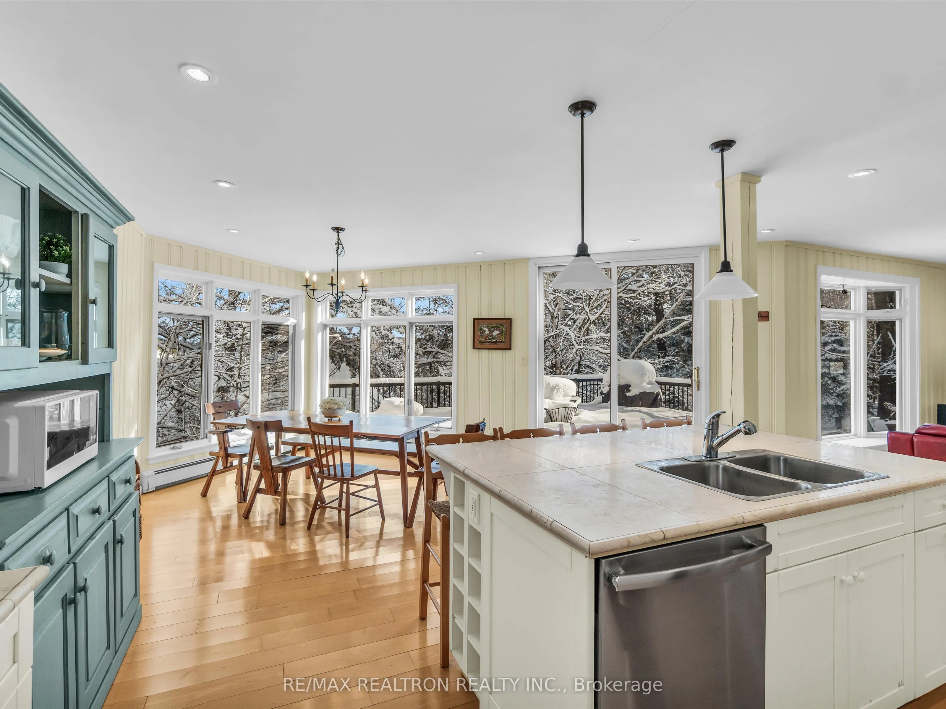 23 Rocky Drive