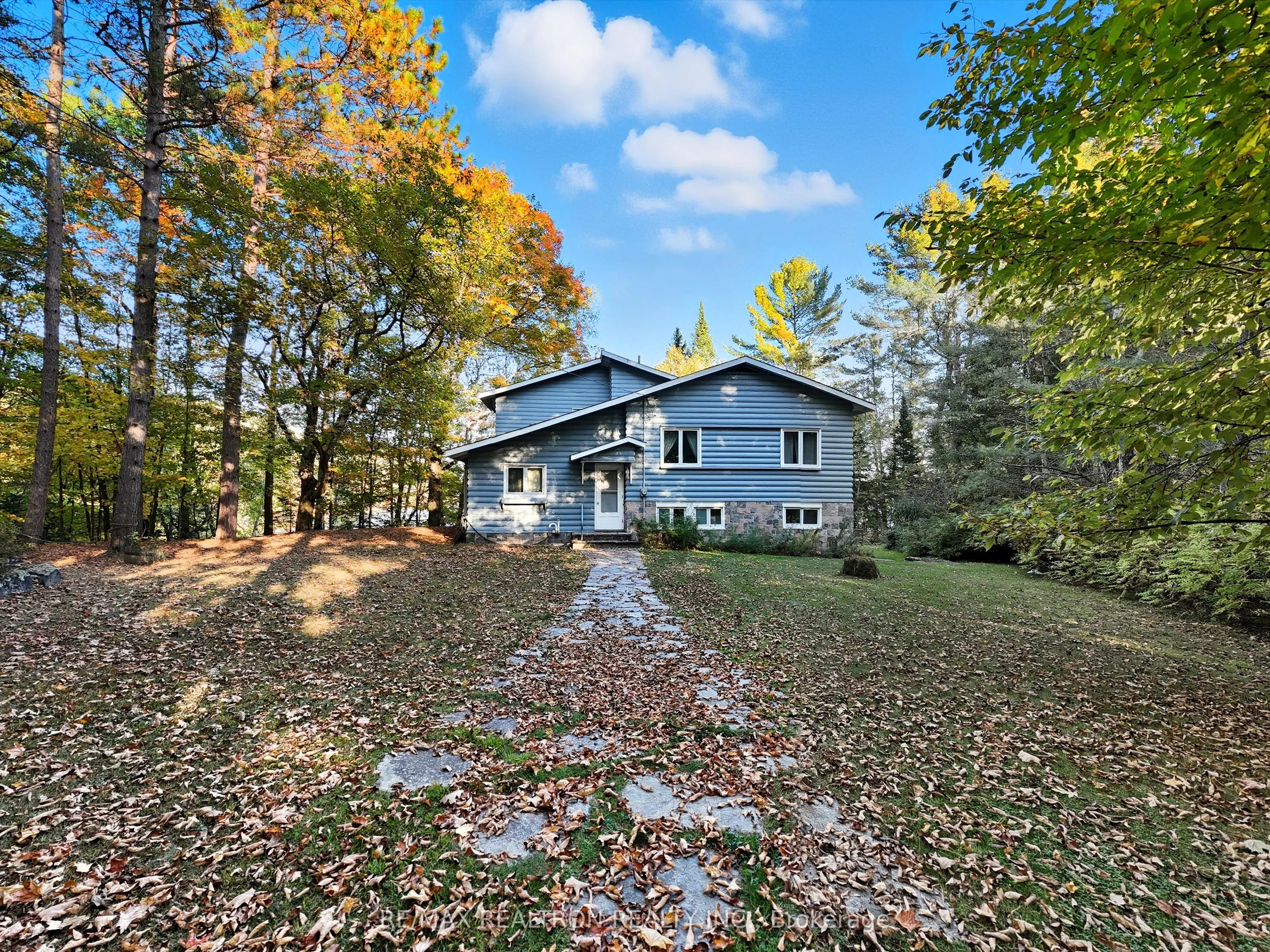 23 Rocky Drive