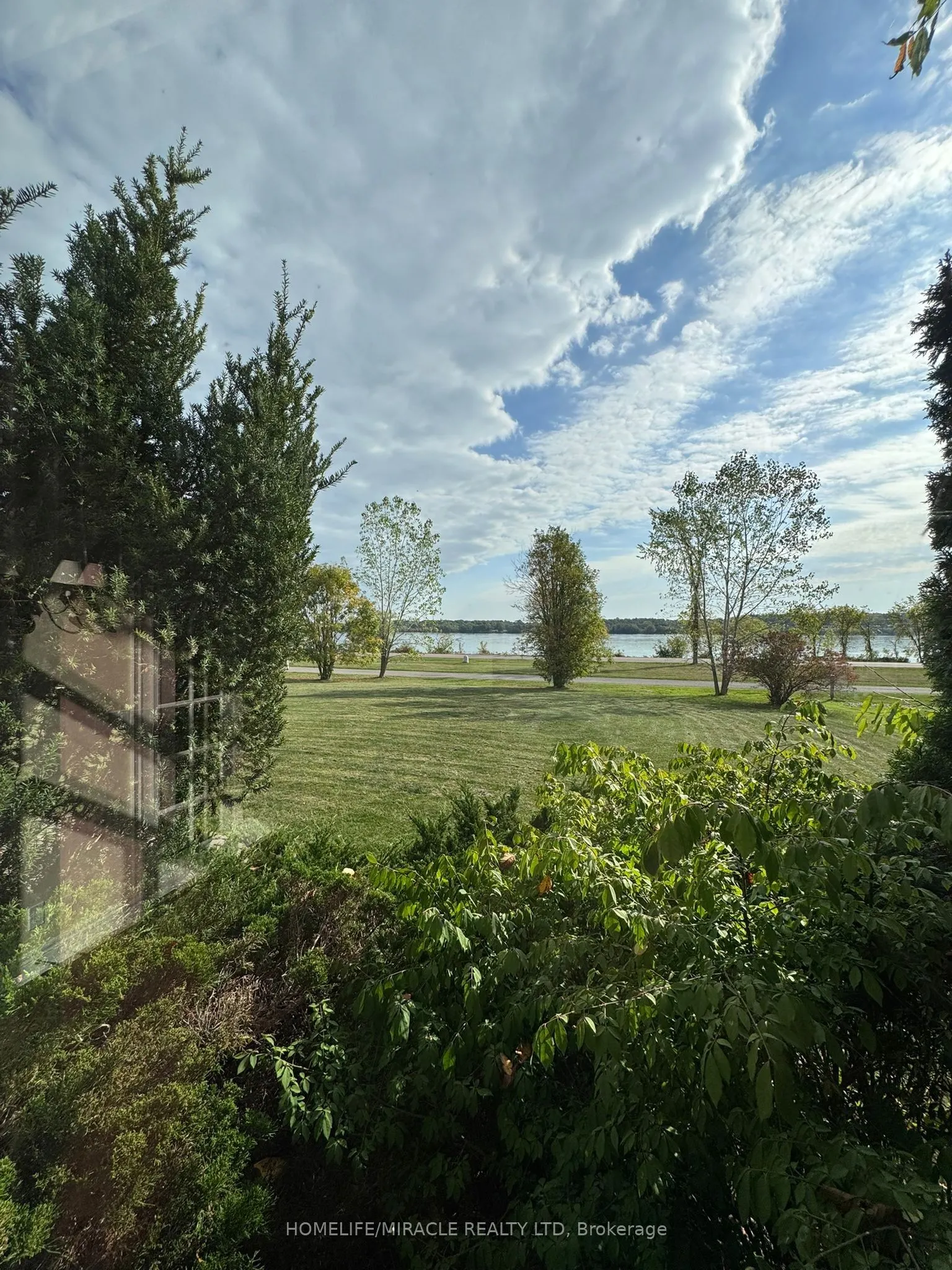 11257 Niagara Parkway
