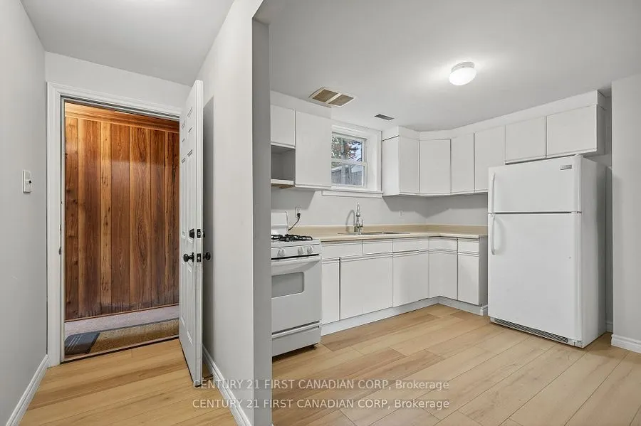 454 Salisbury Street, #LOWER