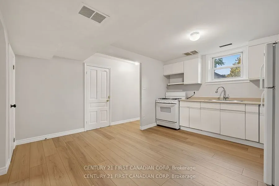 454 Salisbury Street, #LOWER