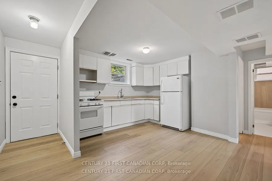 454 Salisbury Street, #LOWER